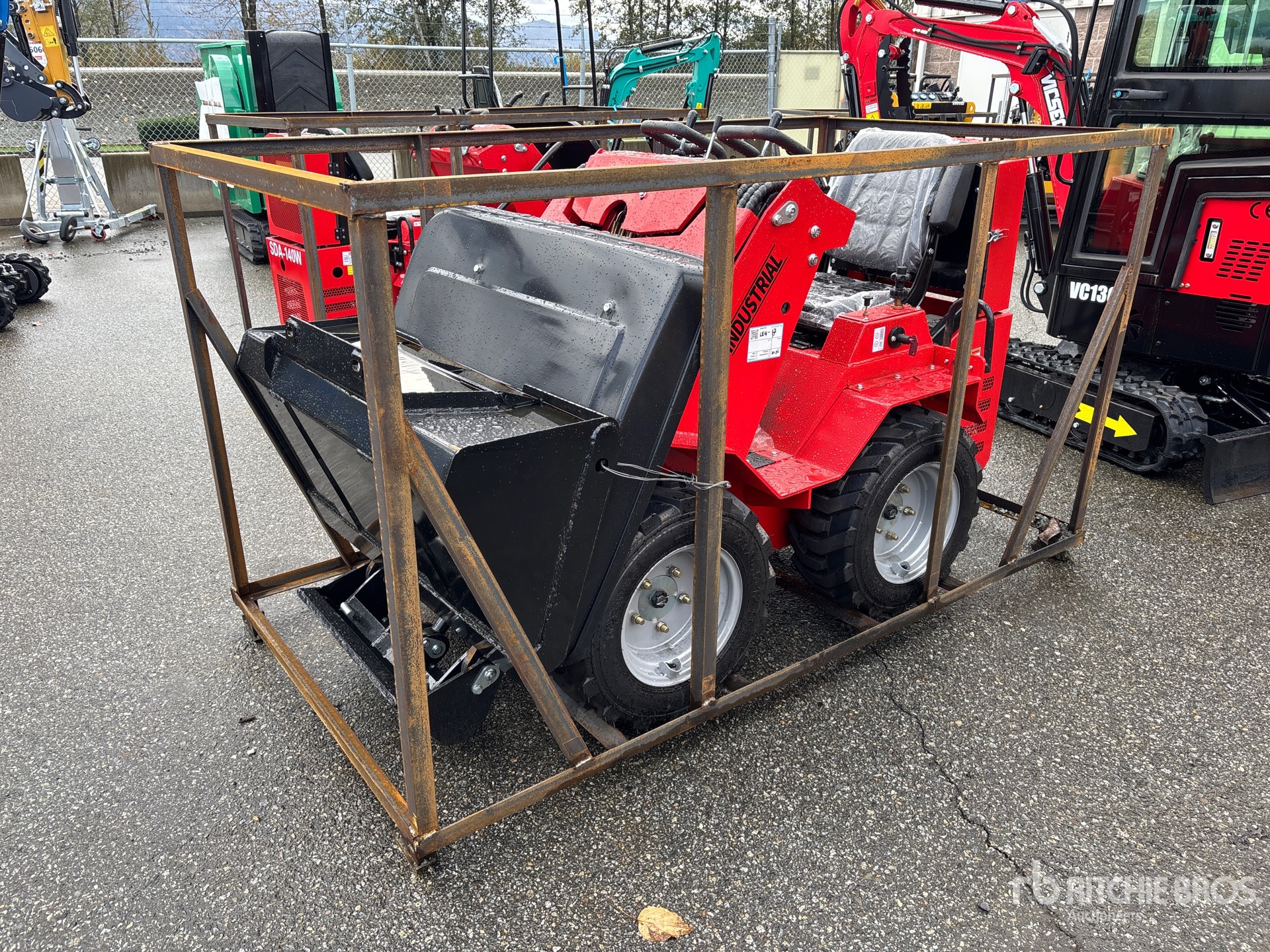 General Appearance with Featured Photo