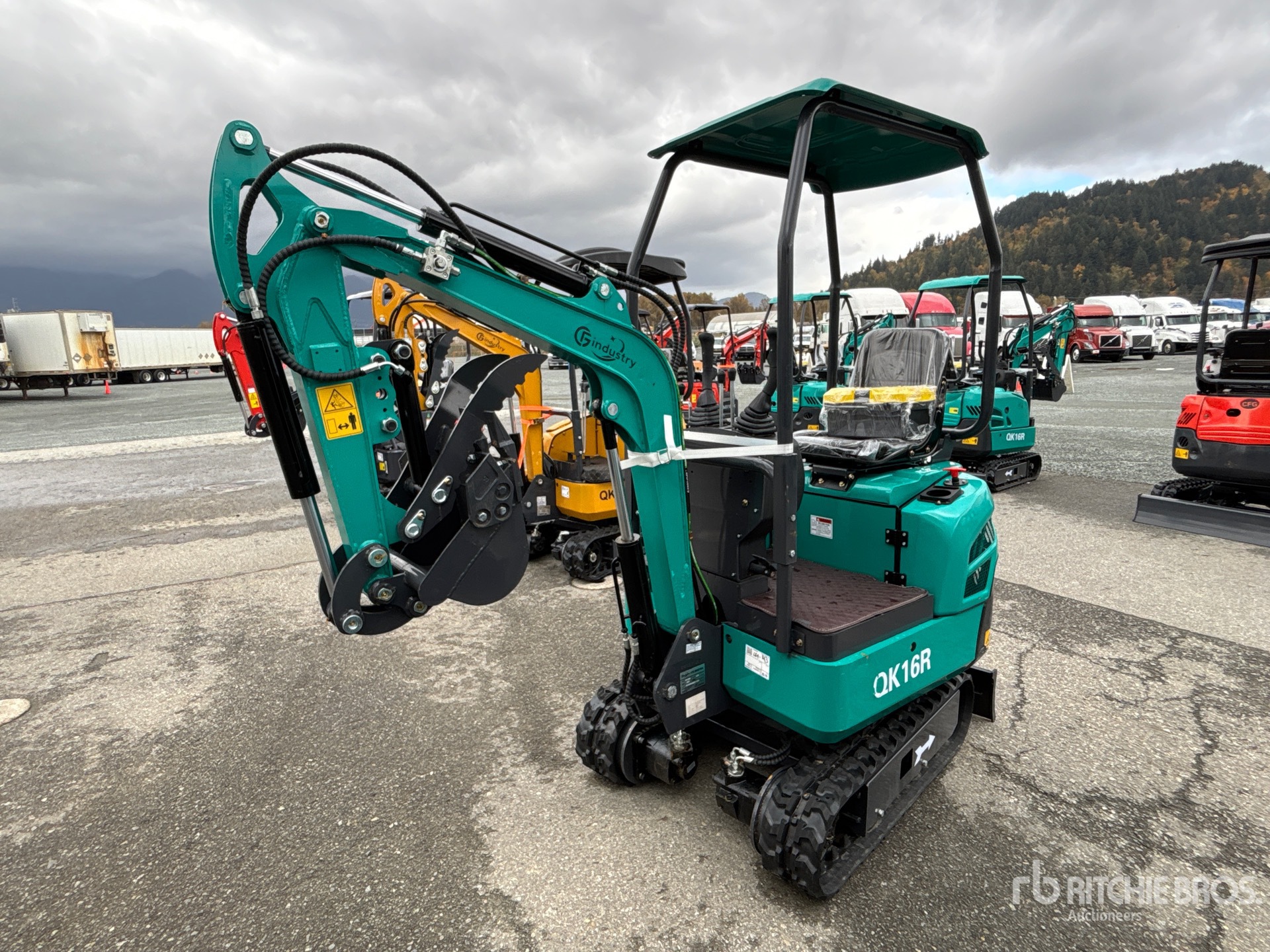 General Appearance with Picture, Left Front Corner