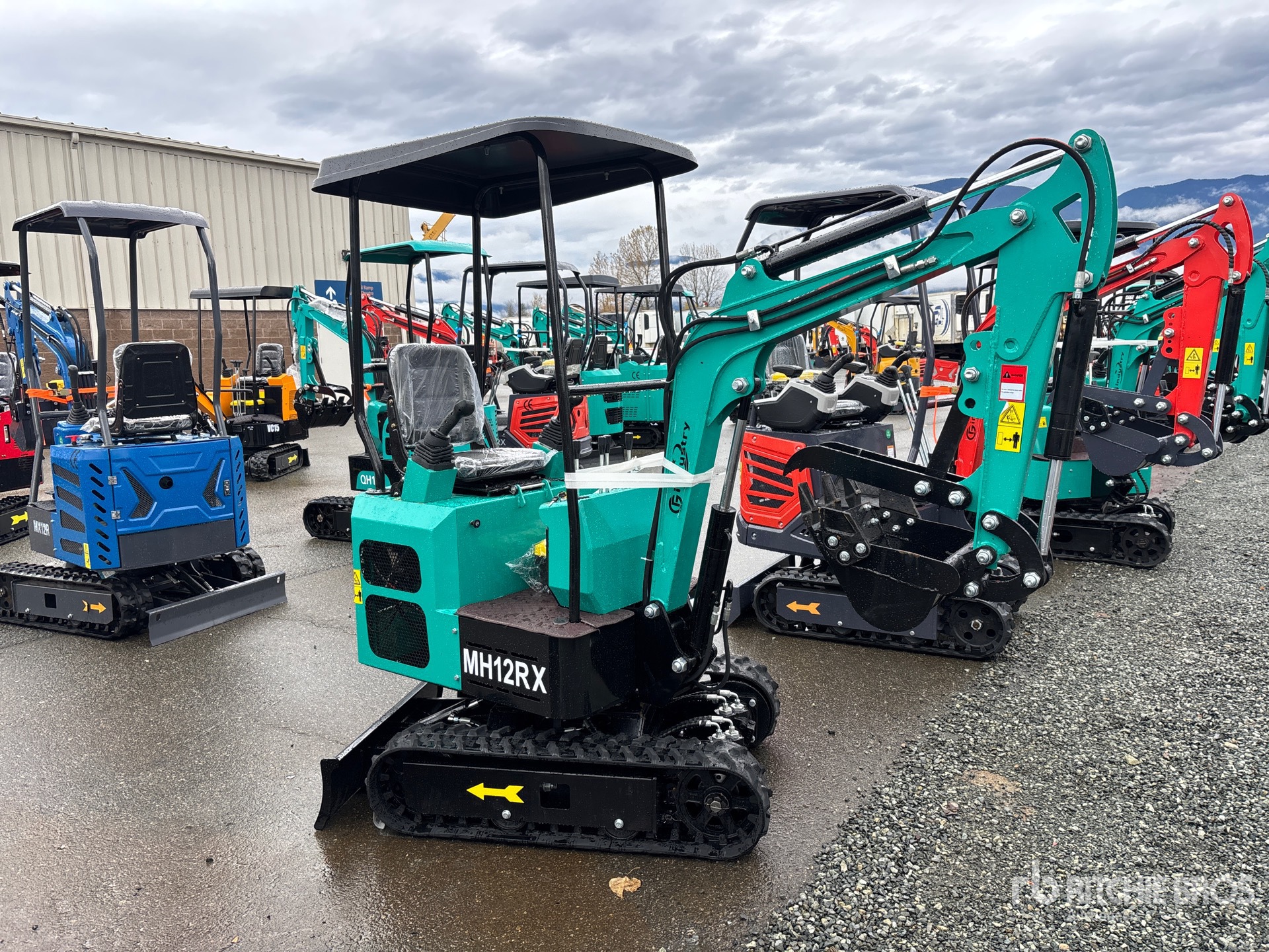 General Appearance with Picture, Right Front Corner