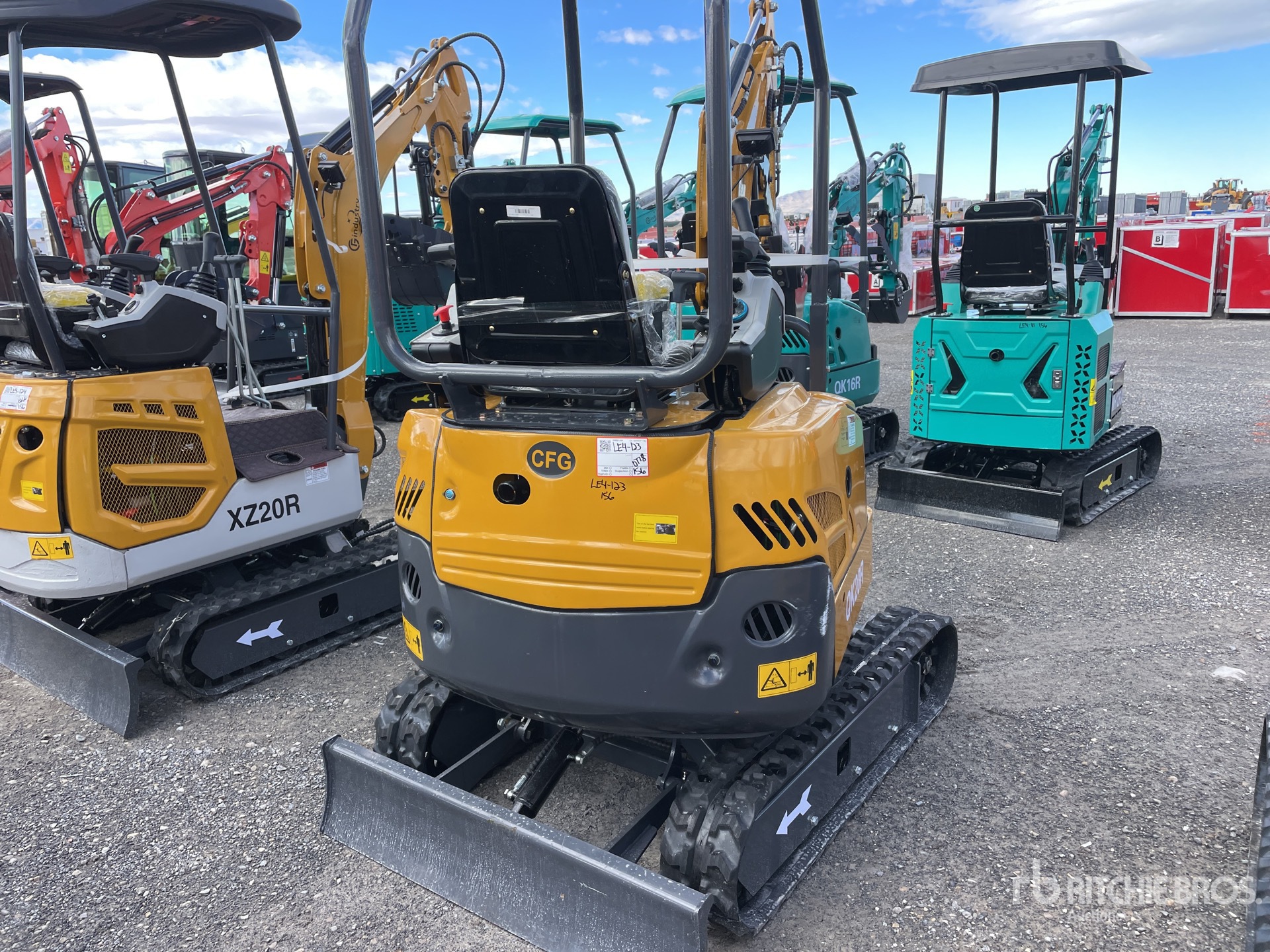 General Appearance with Picture, Right Rear Corner