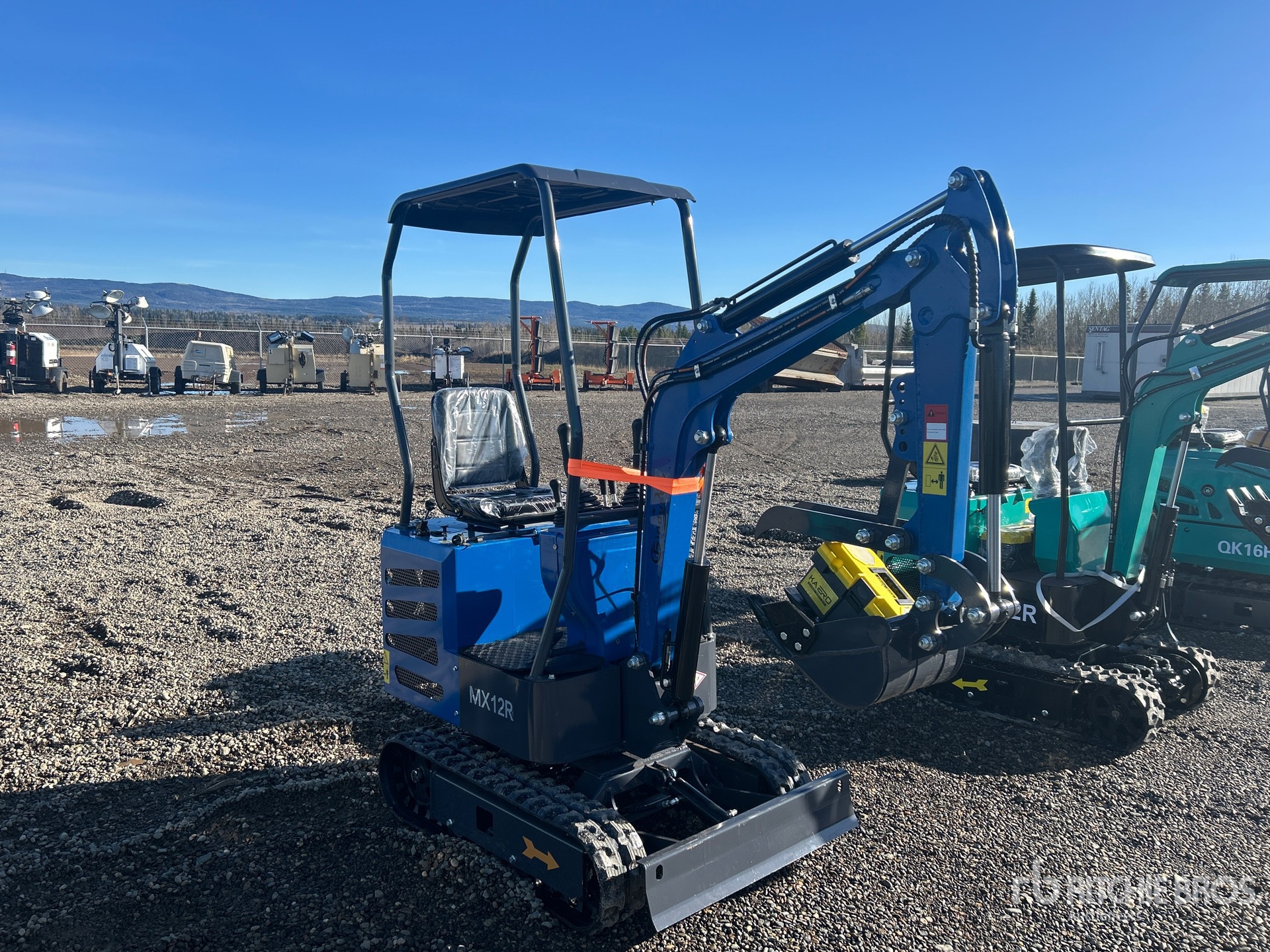 General Appearance with Picture, Right Front Corner