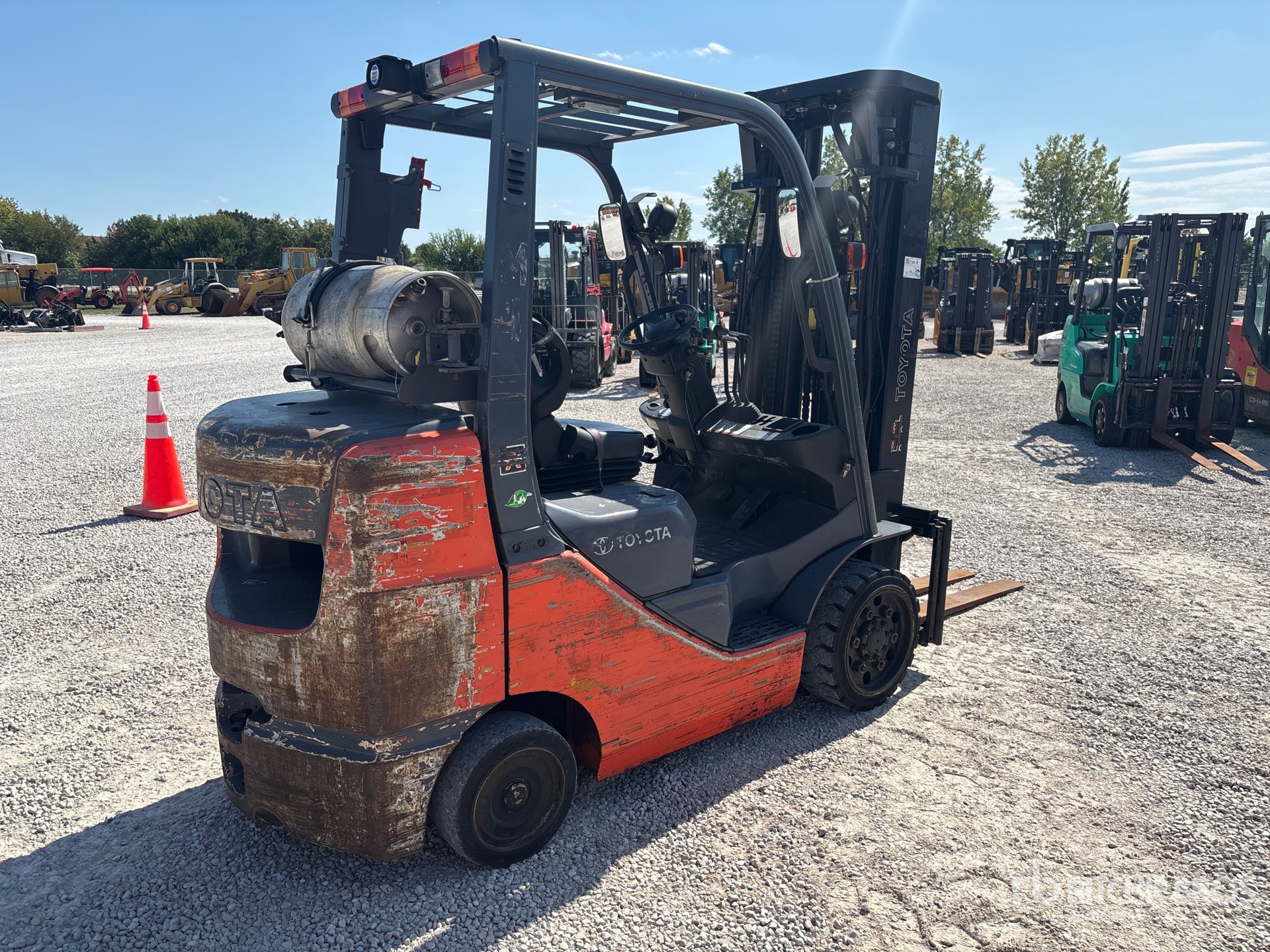 General Appearance with Picture, Right Rear Corner