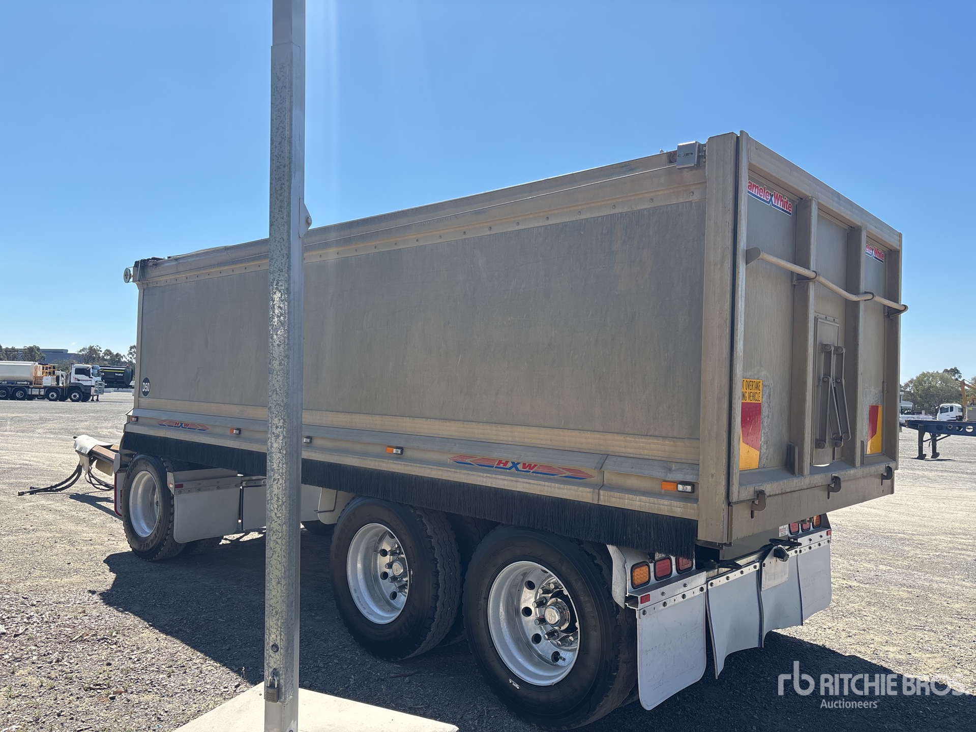 General Appearance with Picture, Right Rear Corner
