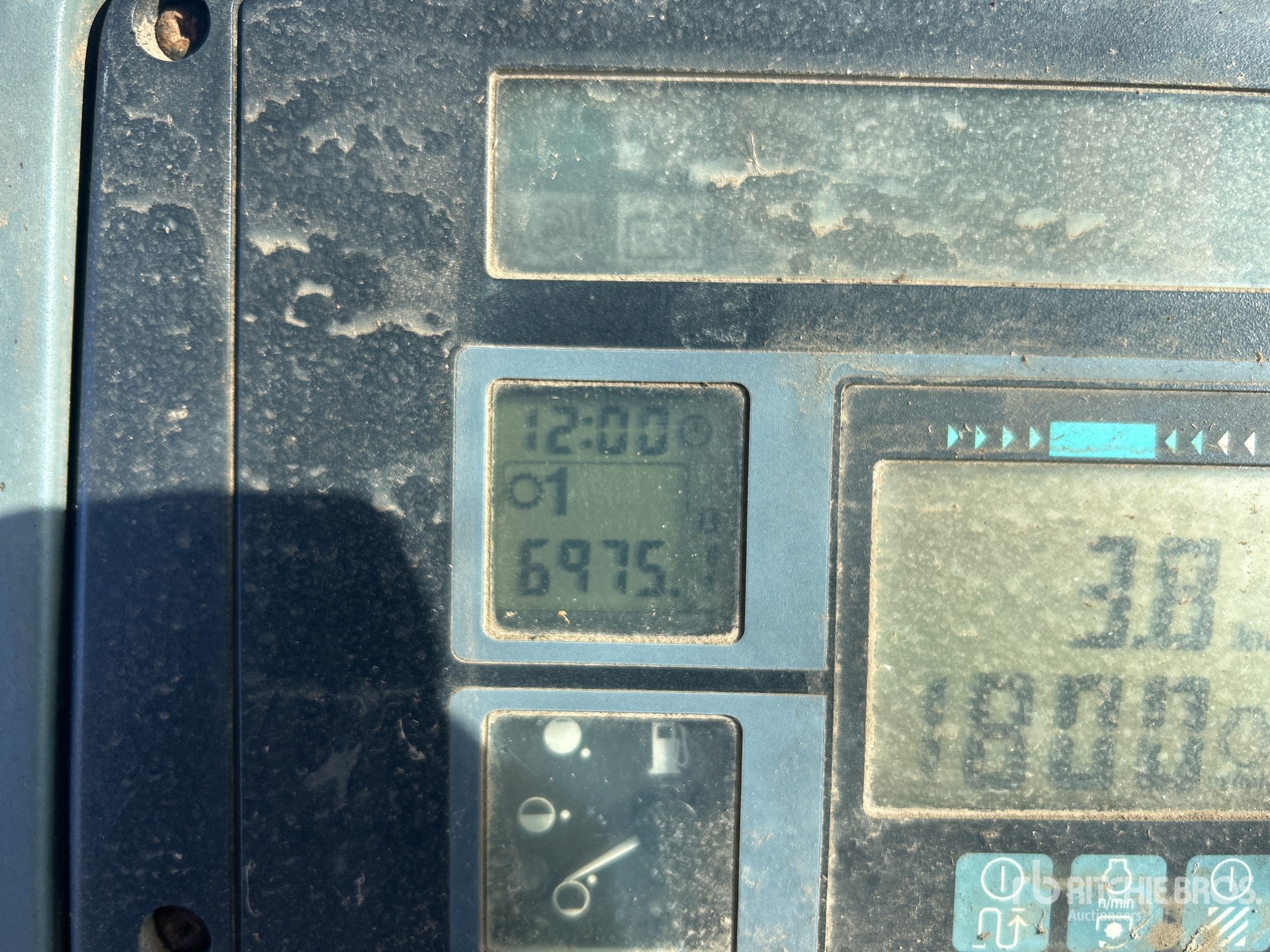 General Appearance with Hour Meter / Odometer