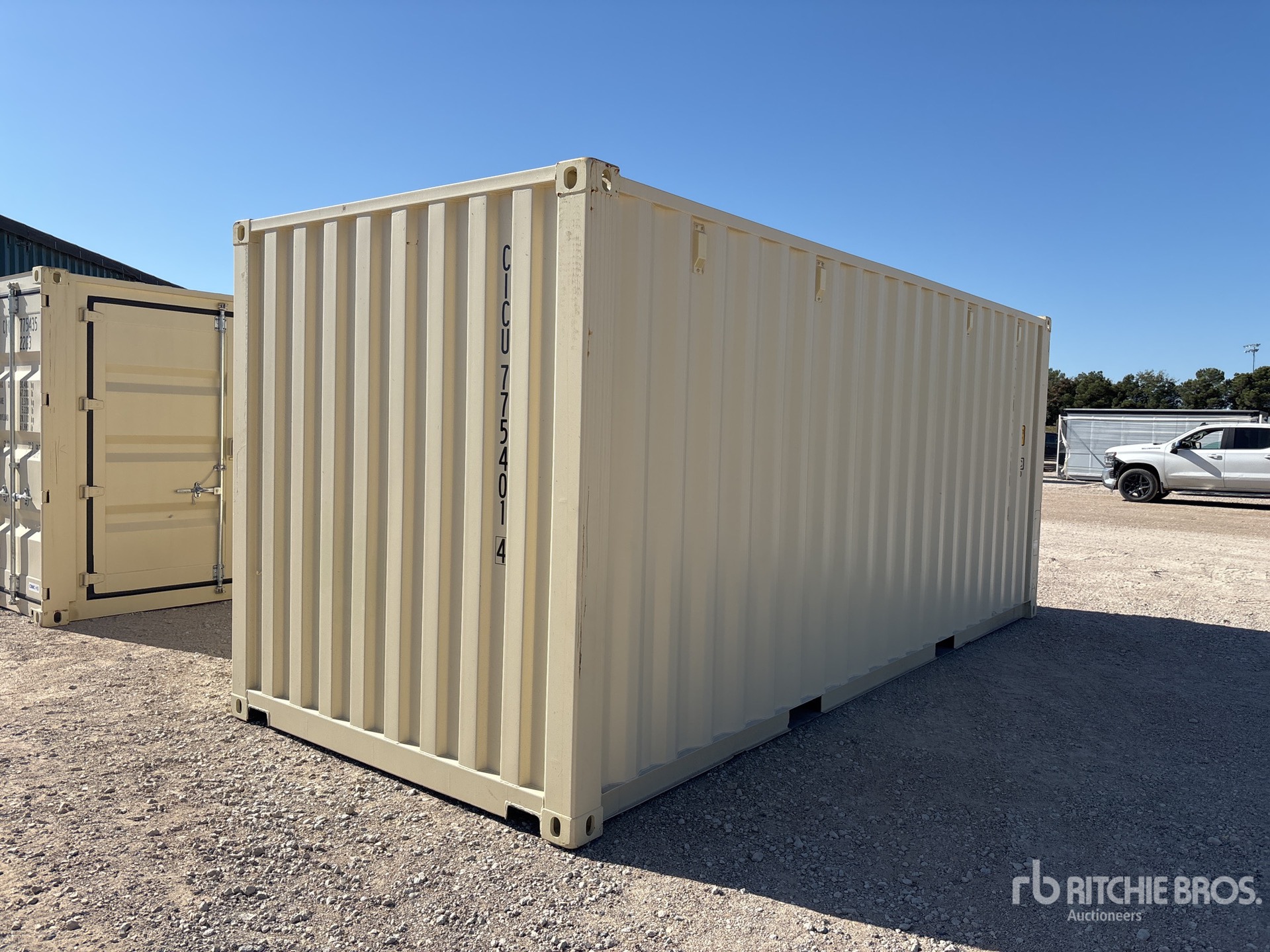 General Appearance with Bild, Ecke vorne links