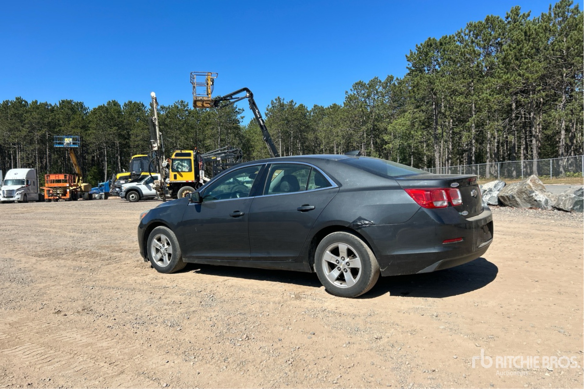 General Appearance with Picture, Left Rear Corner