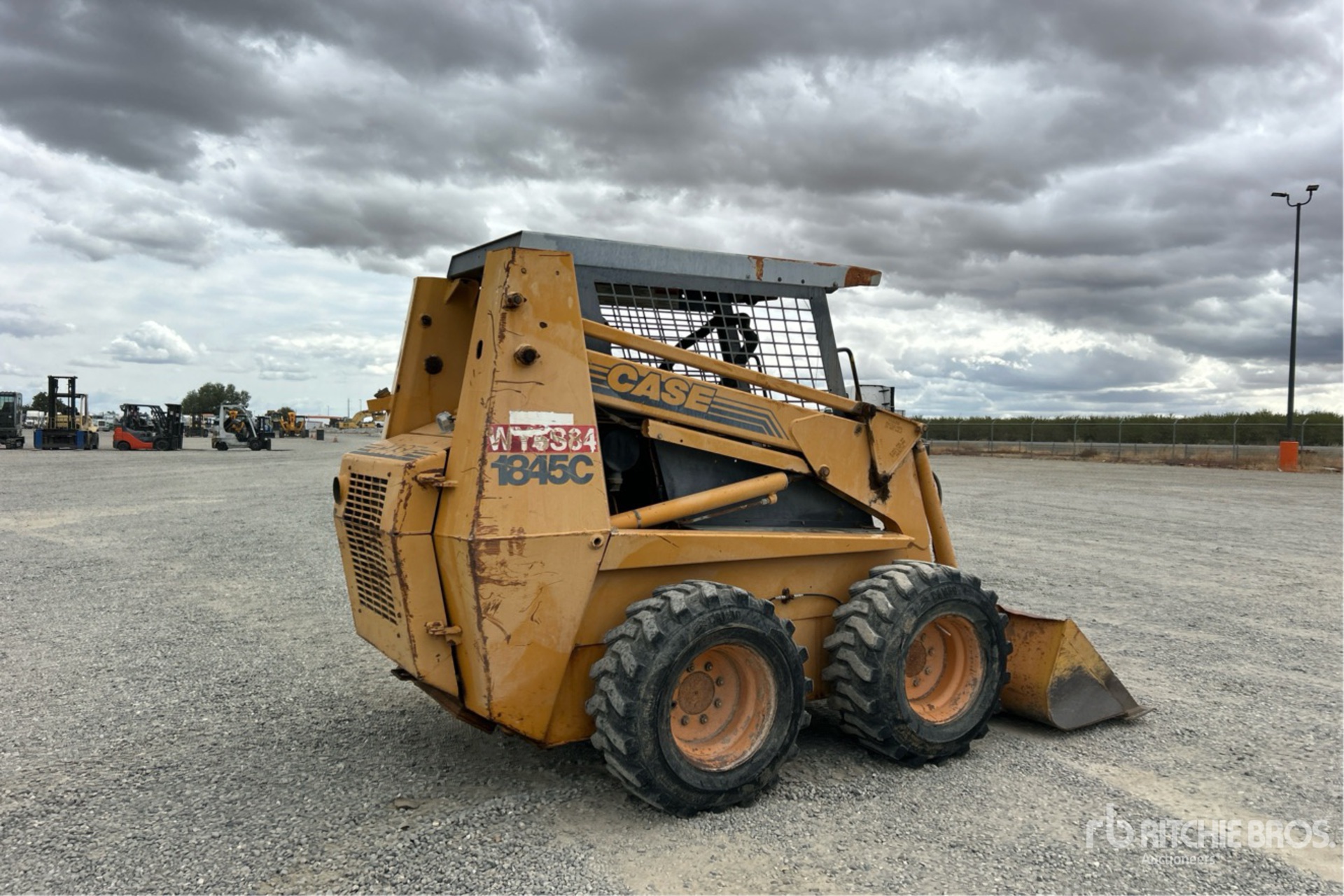 General Appearance with Picture, Right Rear Corner