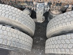 4 Underbody - Truck with 