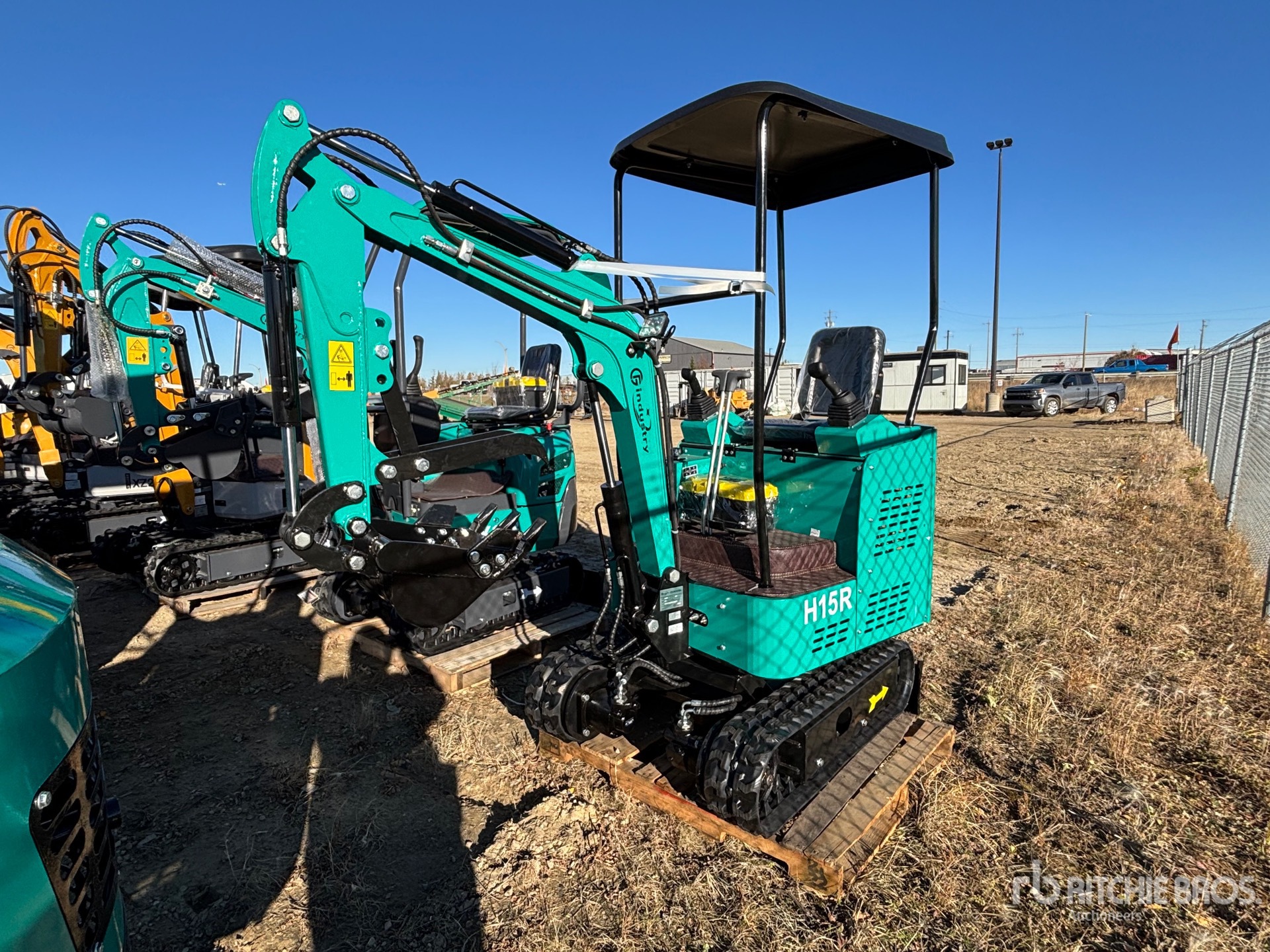 General Appearance with Picture, Left Front Corner