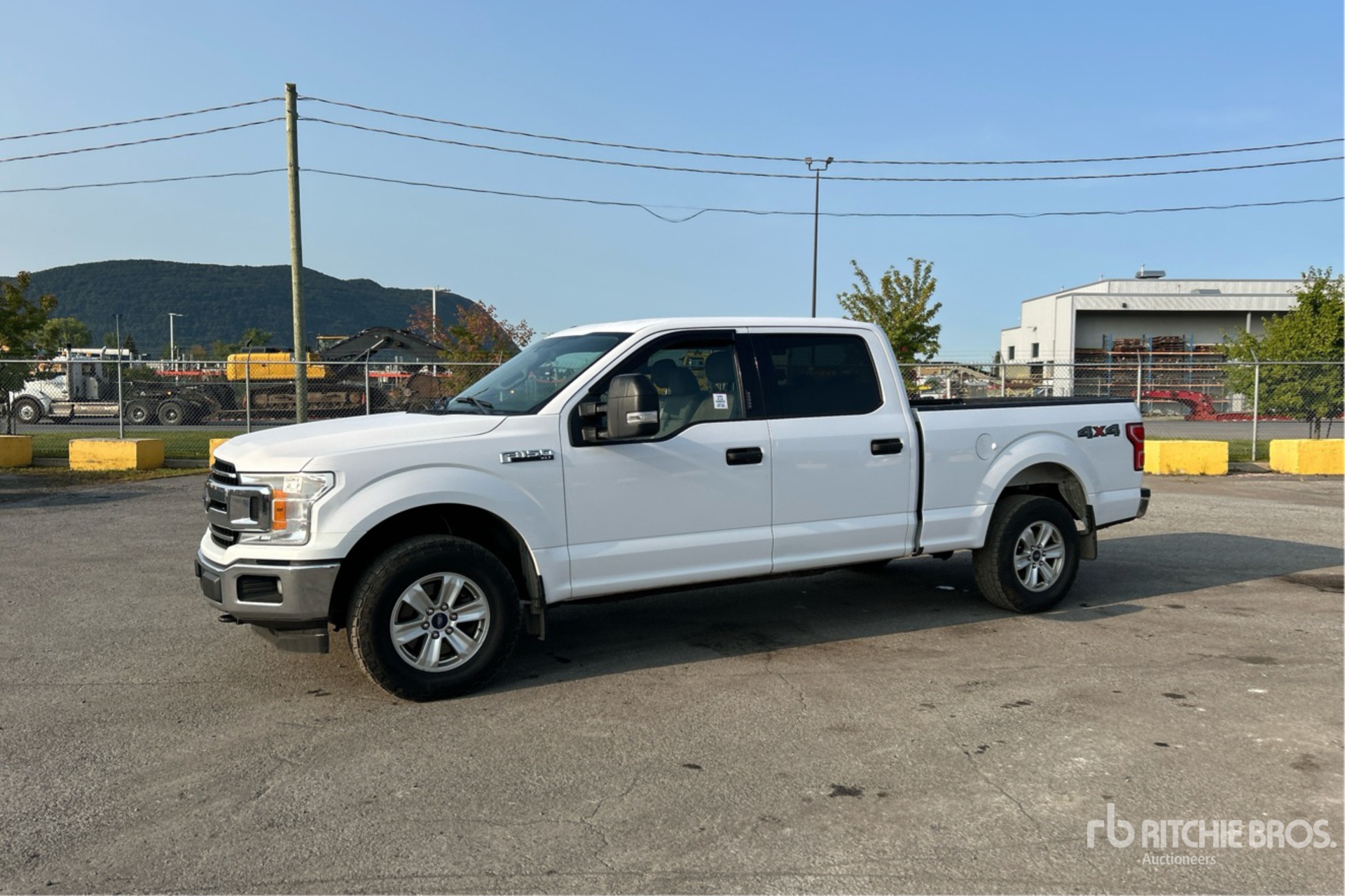 General Appearance with Picture, Left Front Corner