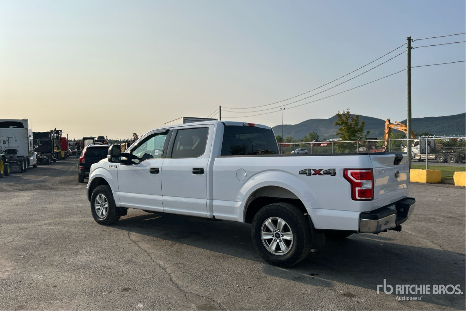 General Appearance with Picture, Left Rear Corner