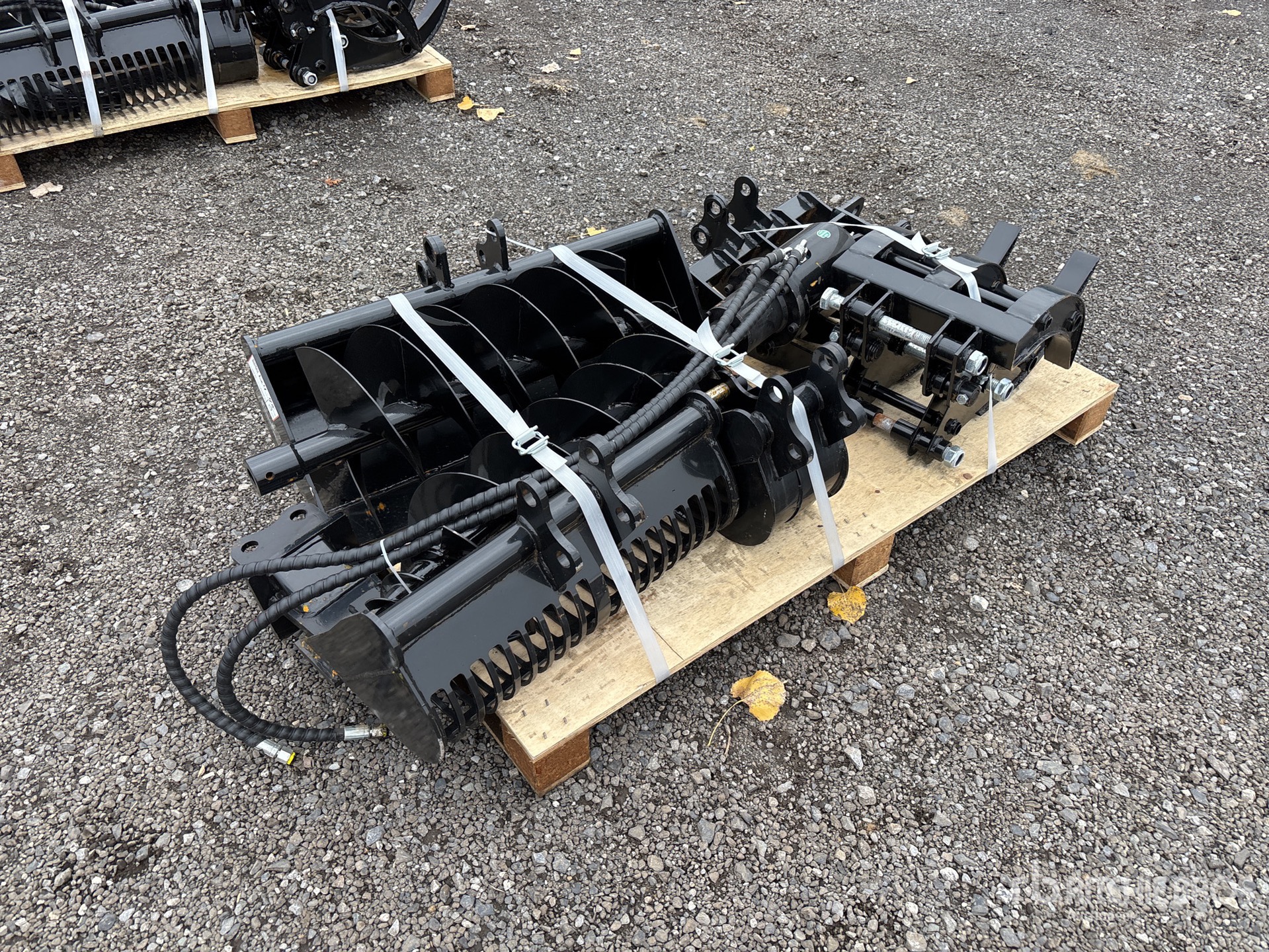 General Appearance with Foto, angolo posteriore sinistro