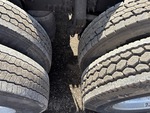4 Underbody - Truck with 