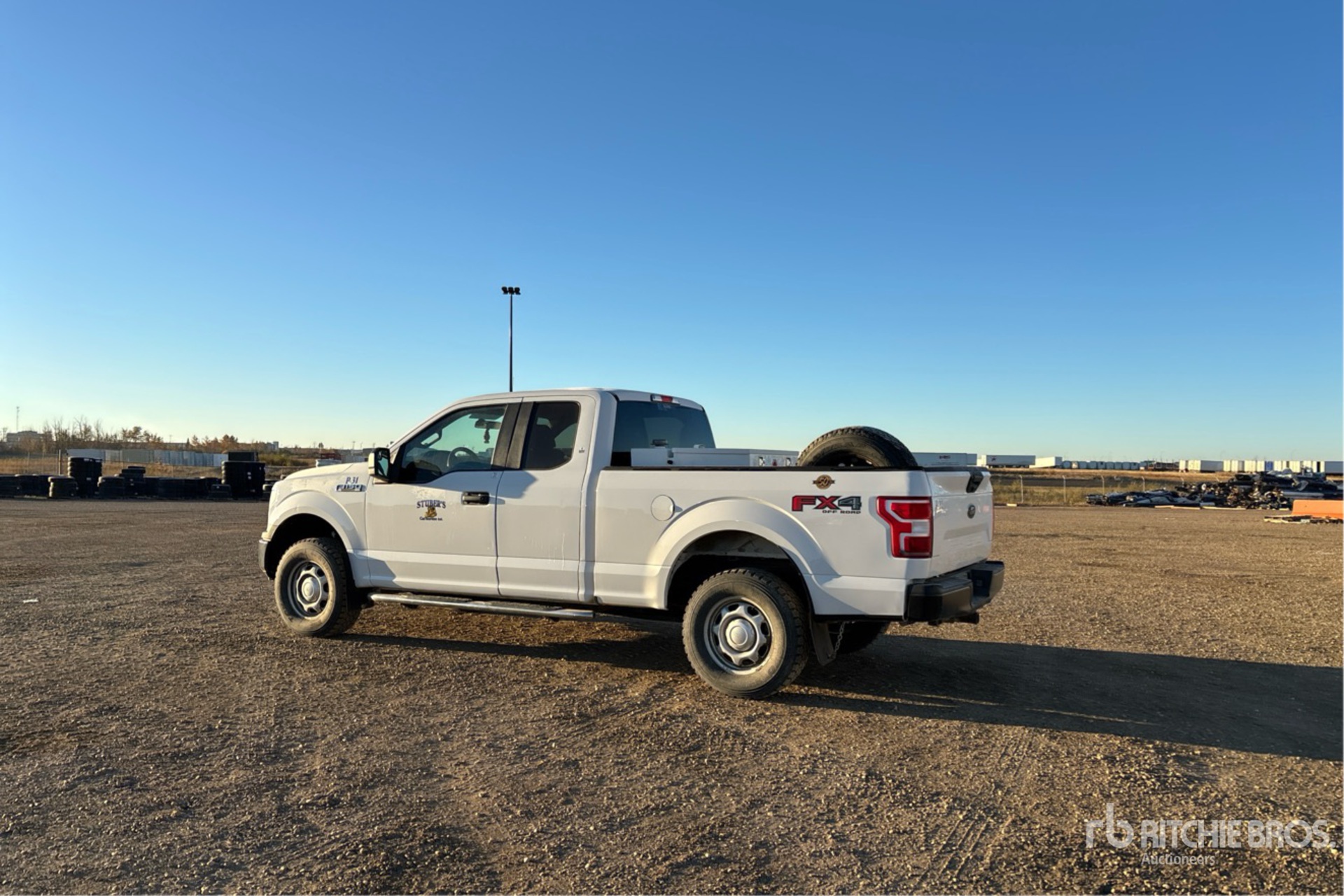 General Appearance with Picture, Left Rear Corner