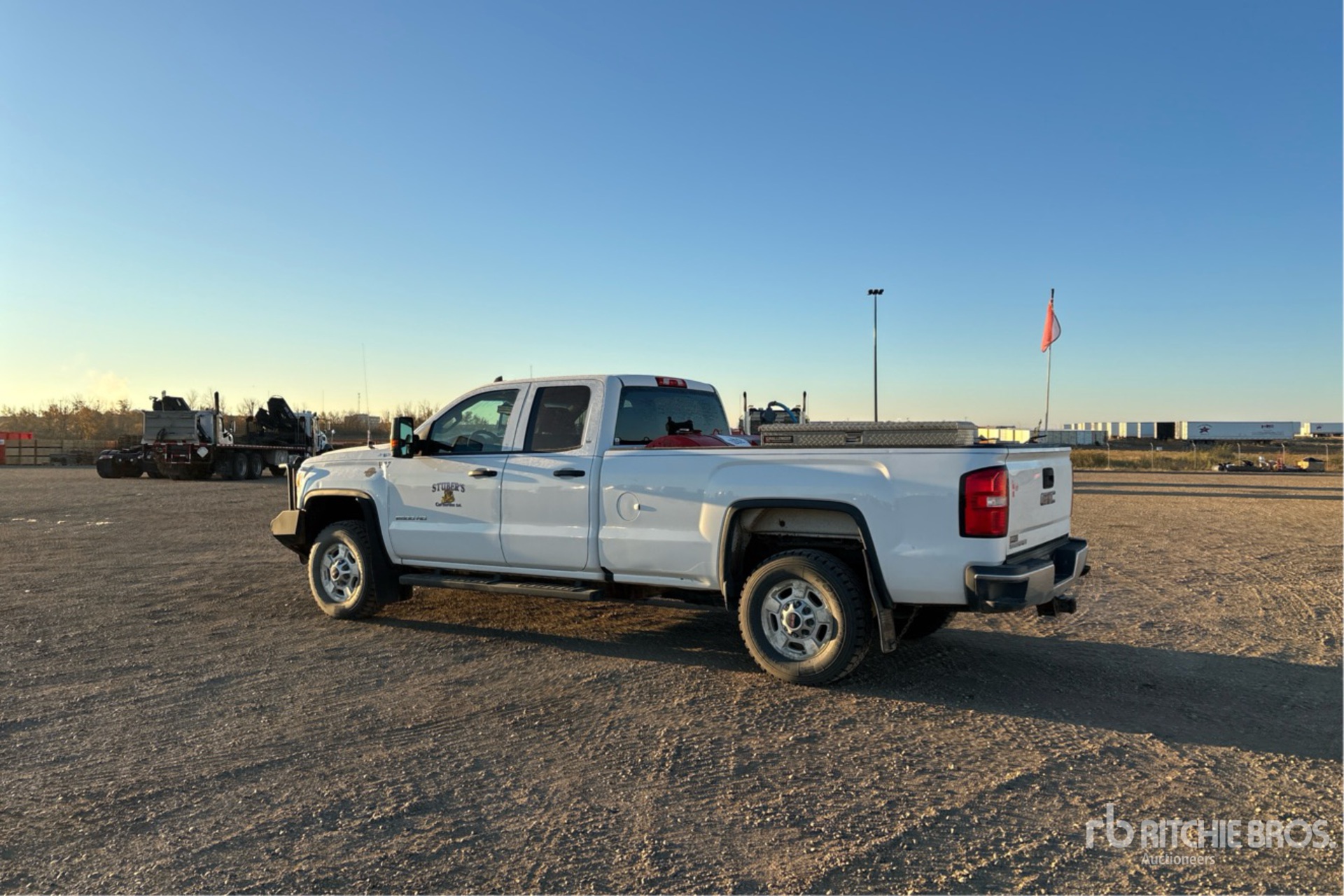 General Appearance with Picture, Left Rear Corner