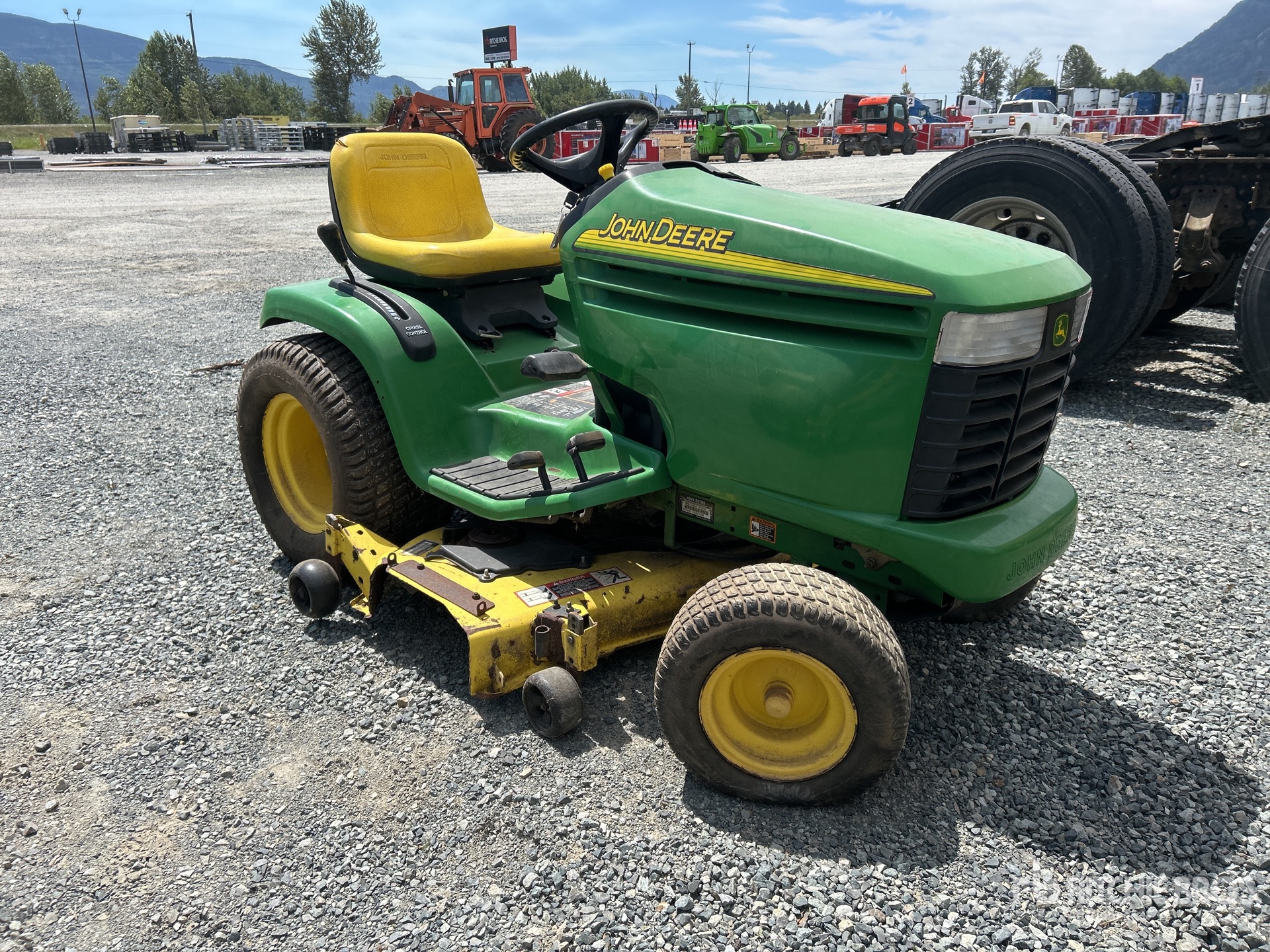 General Appearance with Picture, Right Front Corner
