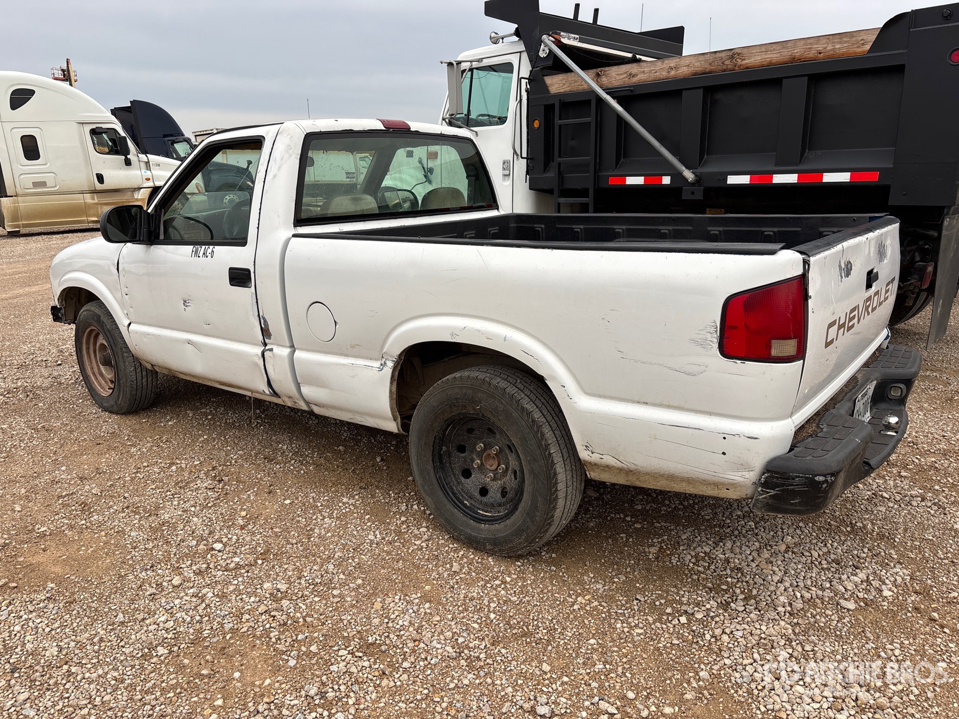 General Appearance with Picture, Left Rear Corner