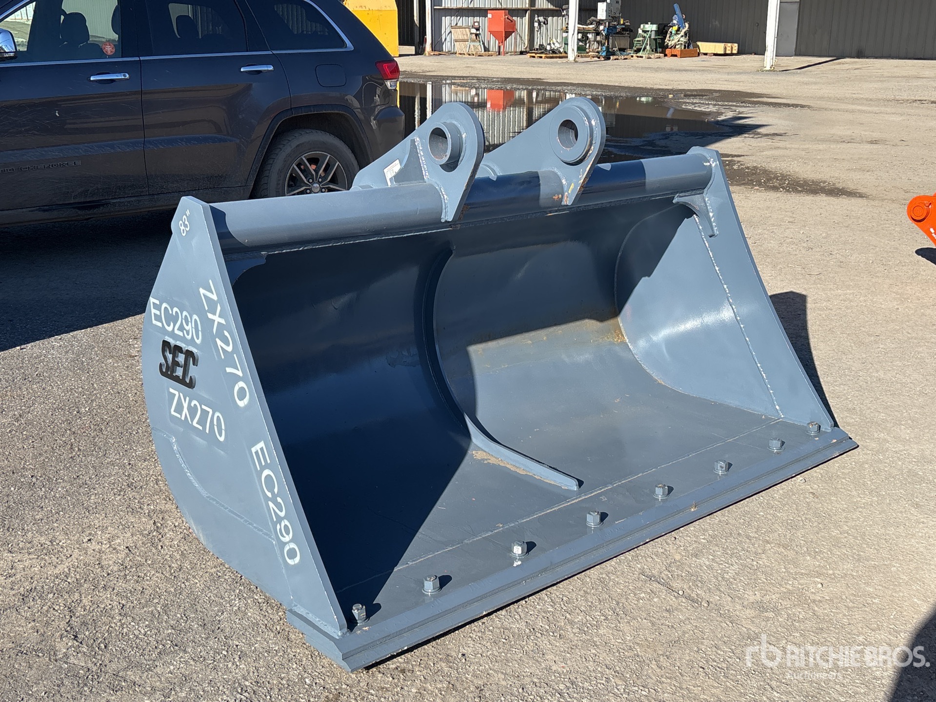 General Appearance with Picture, Right Front Corner