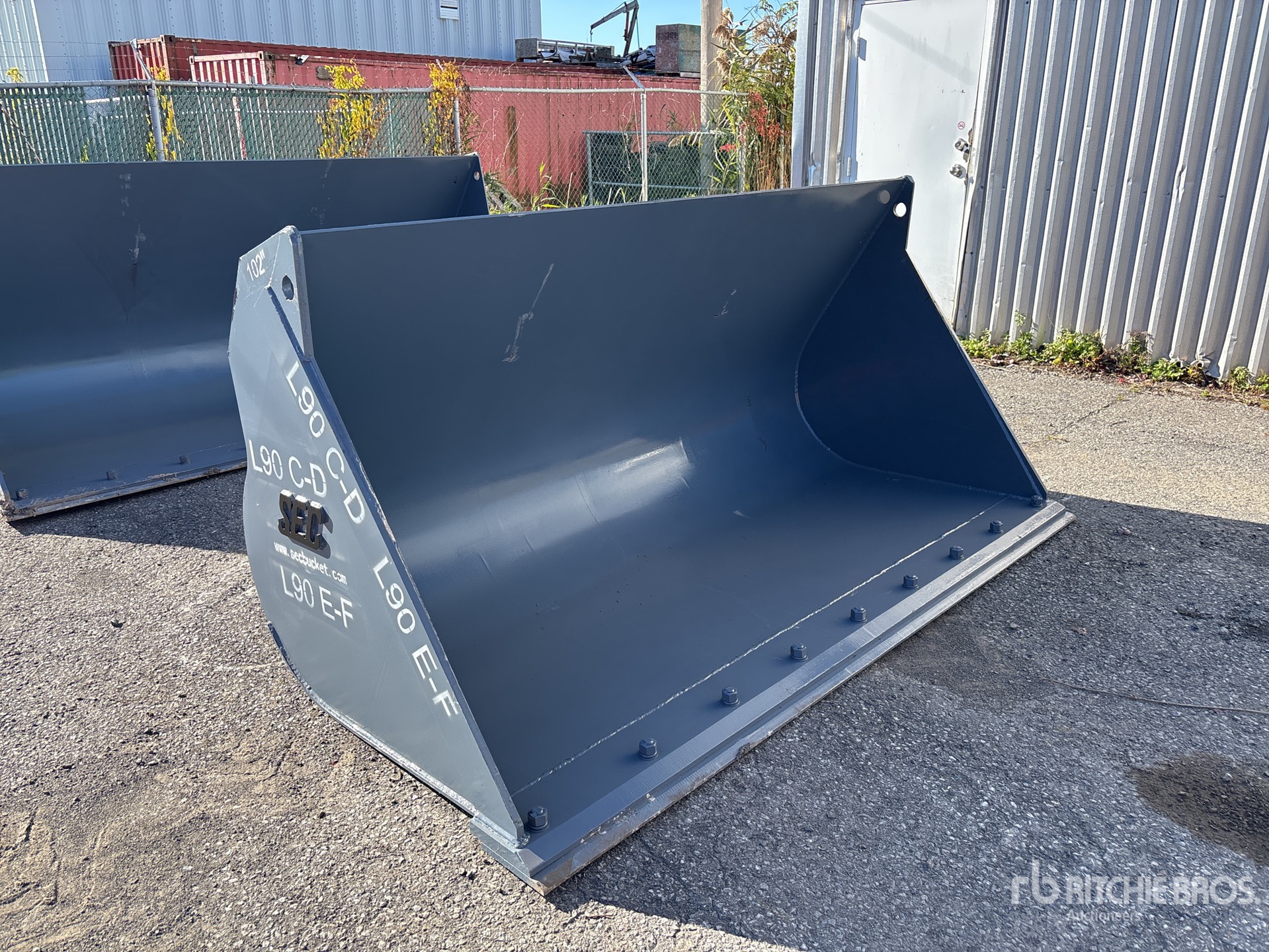 Aspect général with Image, coin avant droit