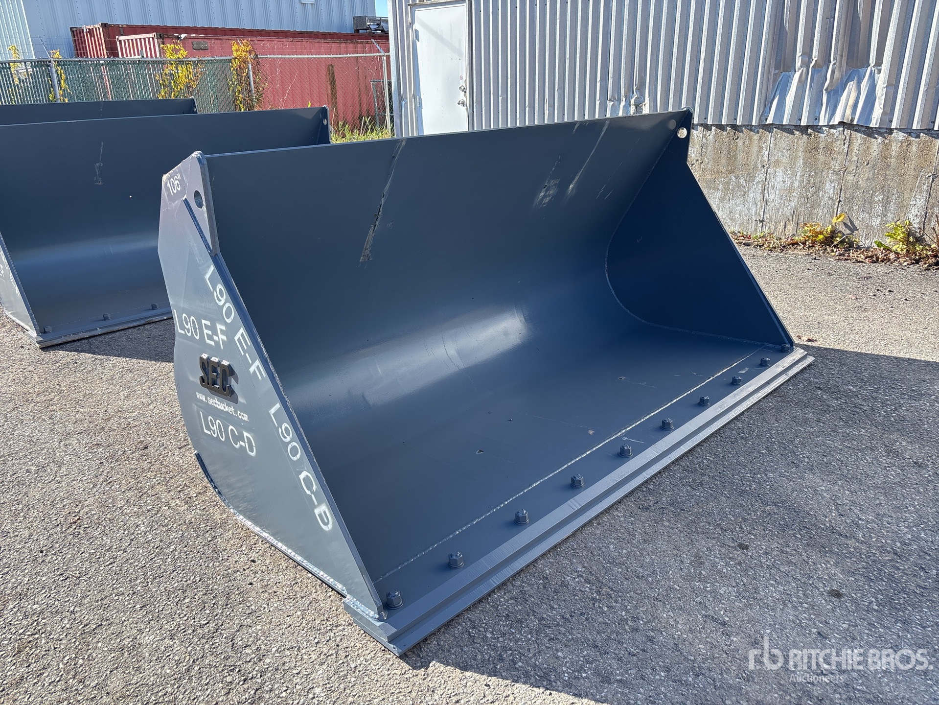 Aspect général with Image, coin avant droit