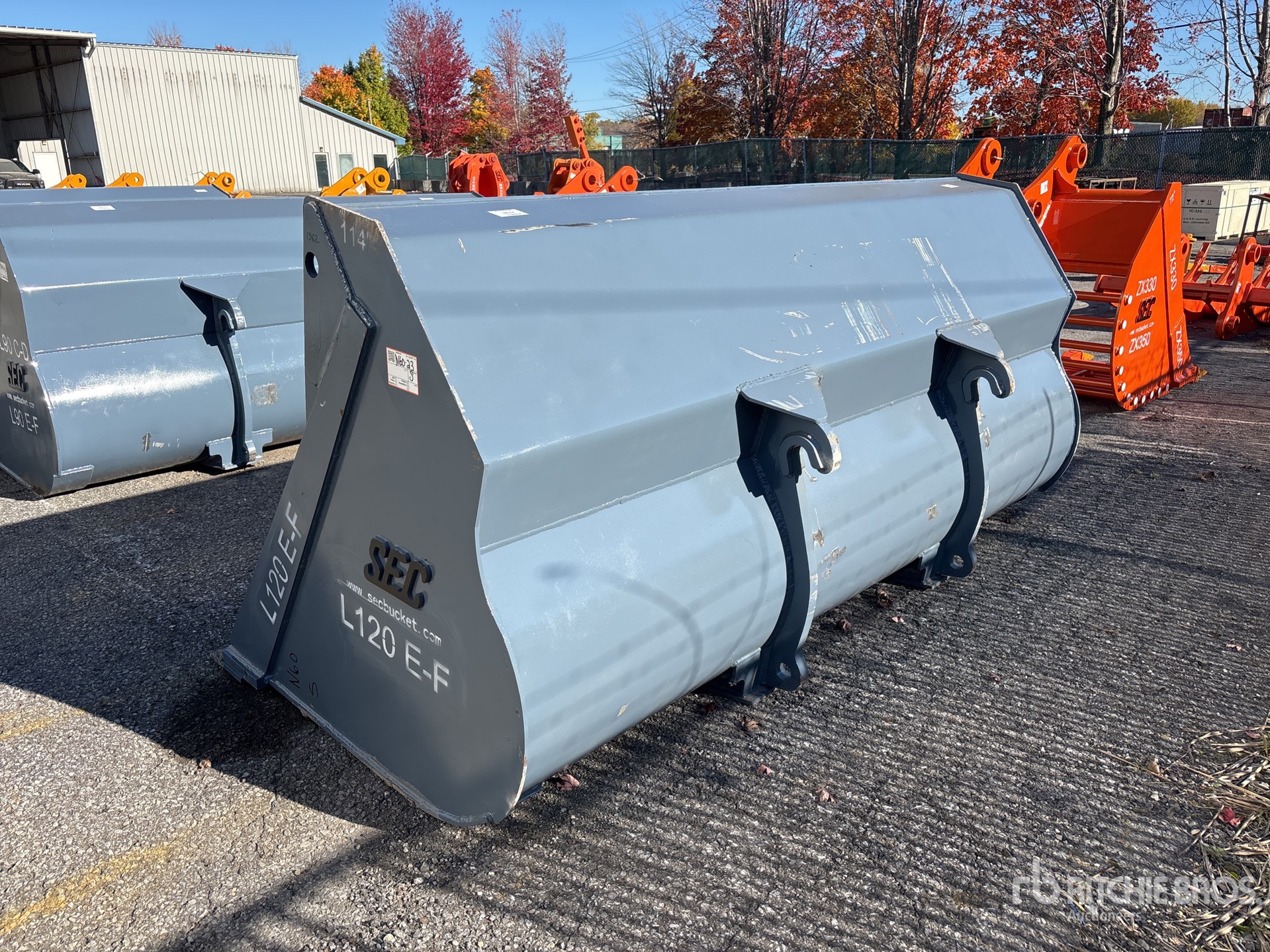 Aspect général with Image, coin arrière gauche