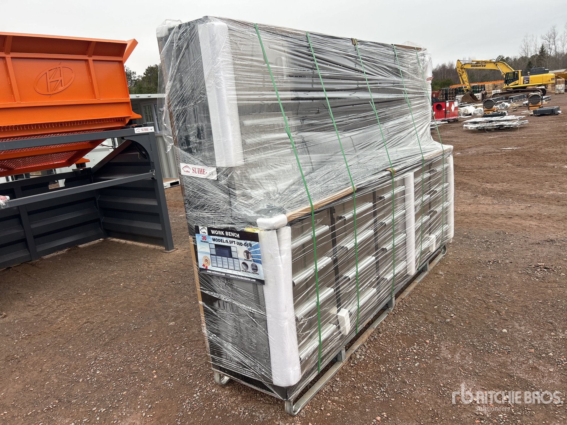 General Appearance with Bild, Ecke vorne rechts