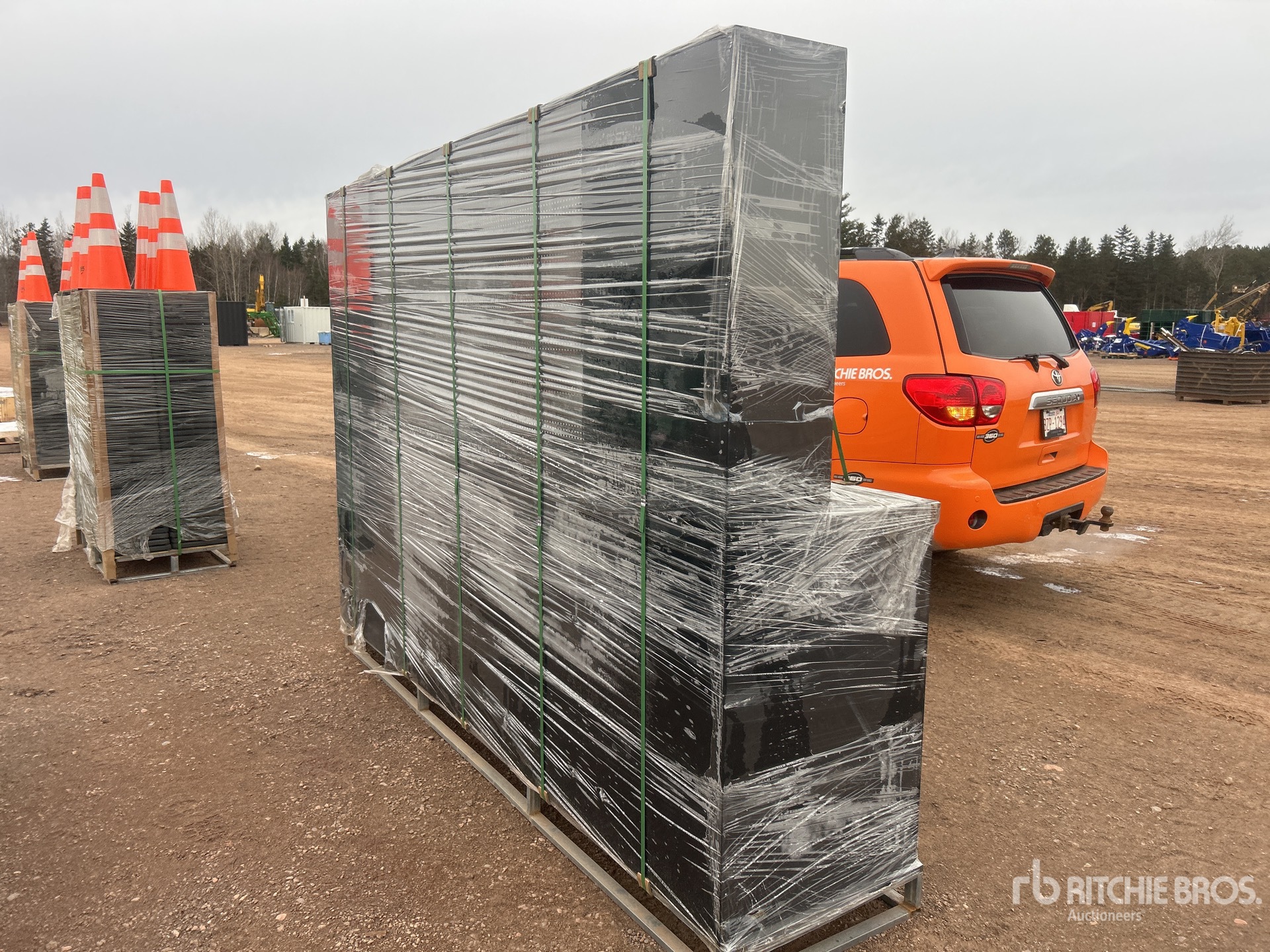 General Appearance with Bild, Ecke hinten rechts