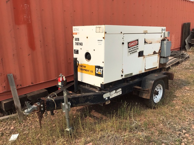 2002 (unverified) Multiquip Whisperwatt DCA-25SSIU 14.4 kW Generator Set
