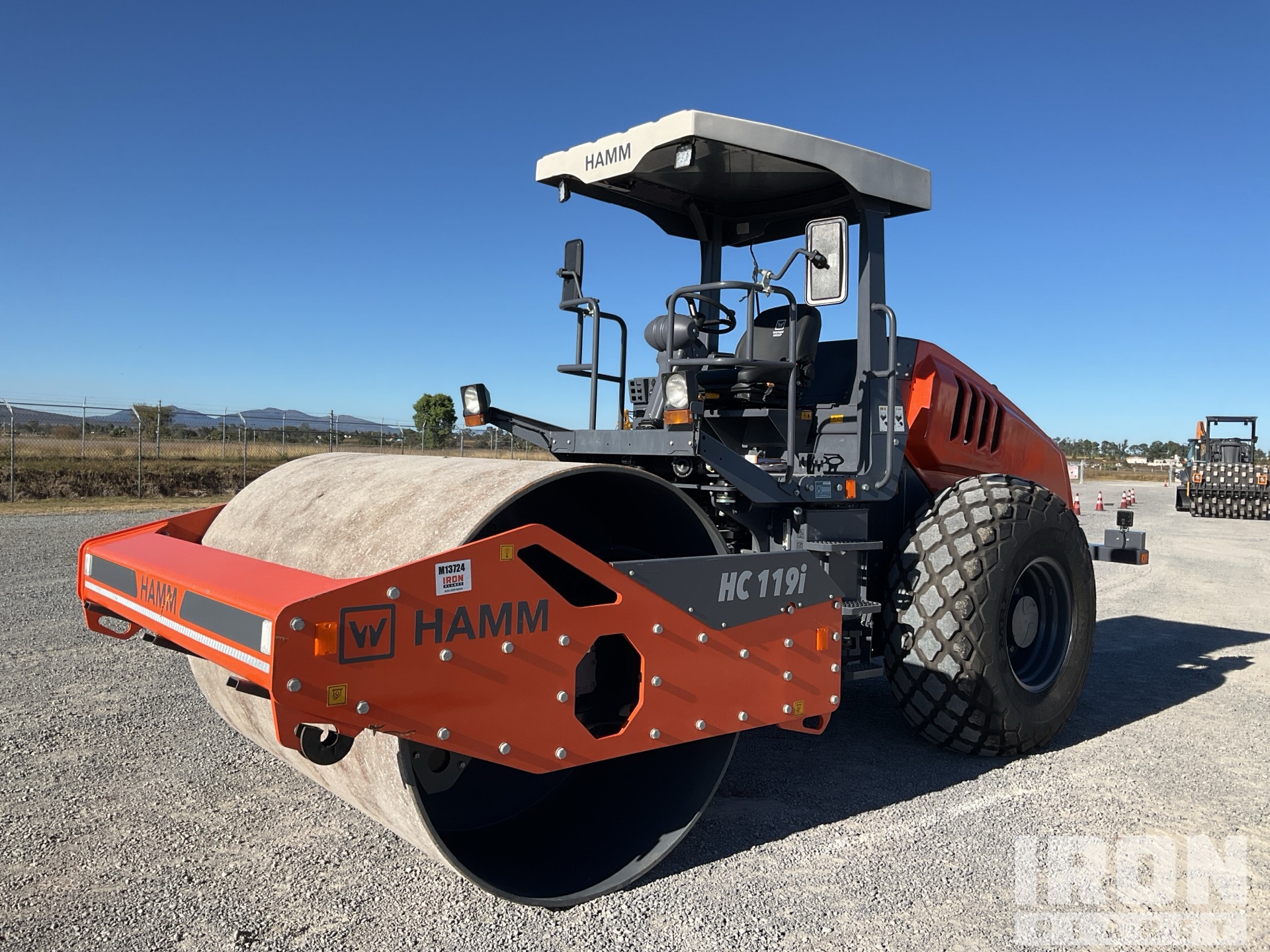 General Appearance with Featured Photo