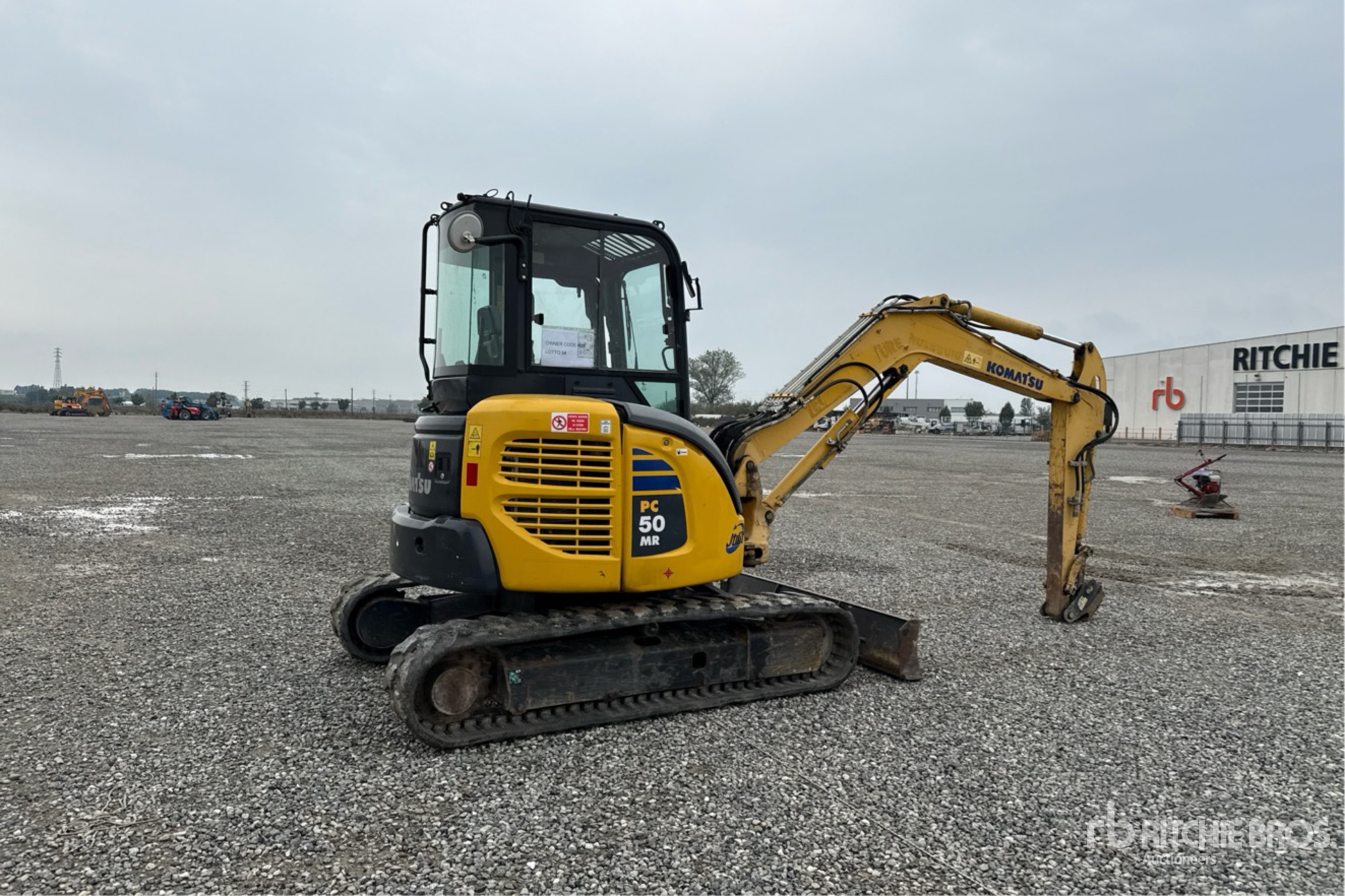 General Appearance with Picture, Right Rear Corner