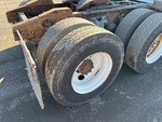 4 Underbody - Truck with 