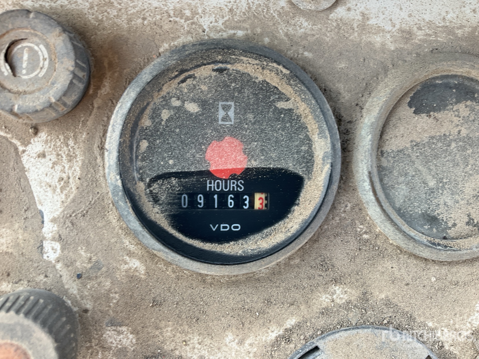 General Appearance with Hour Meter / Odometer