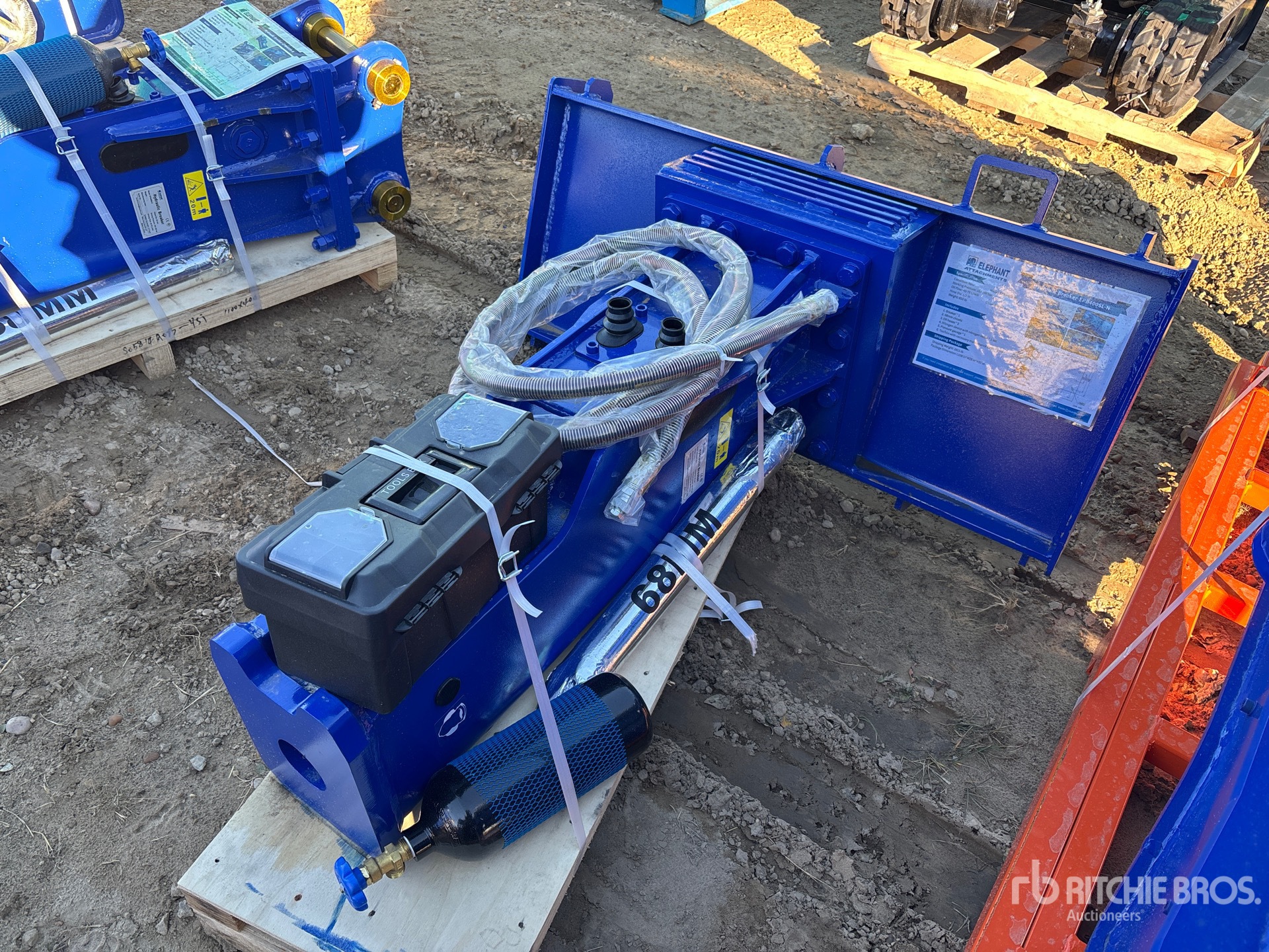 General Appearance with Picture, Left Front Corner