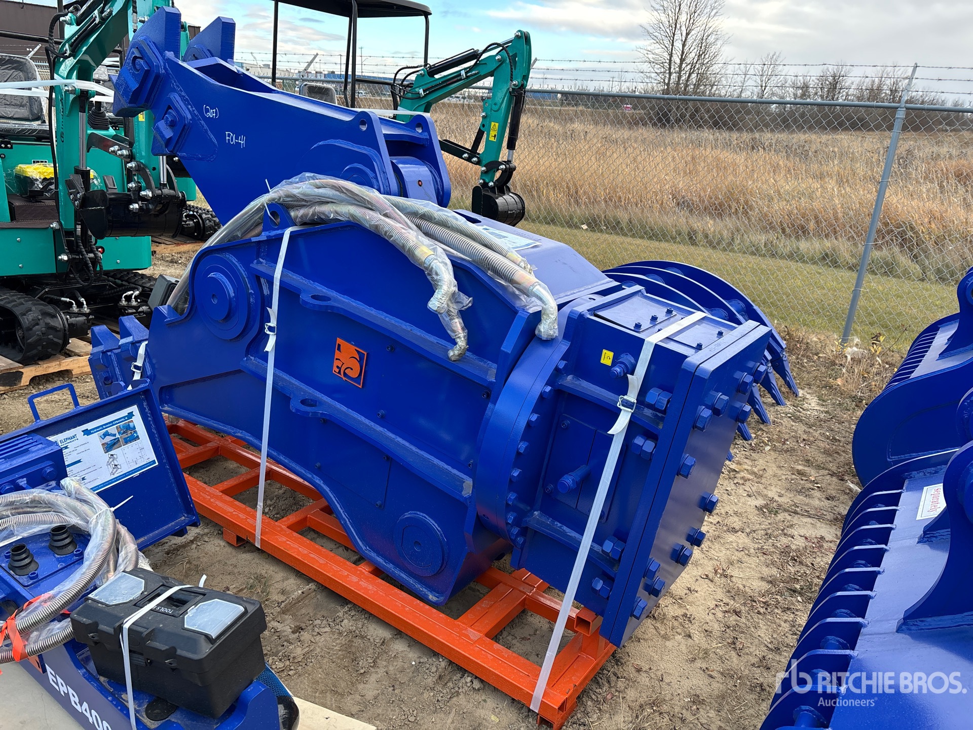 General Appearance with Picture, Right Front Corner