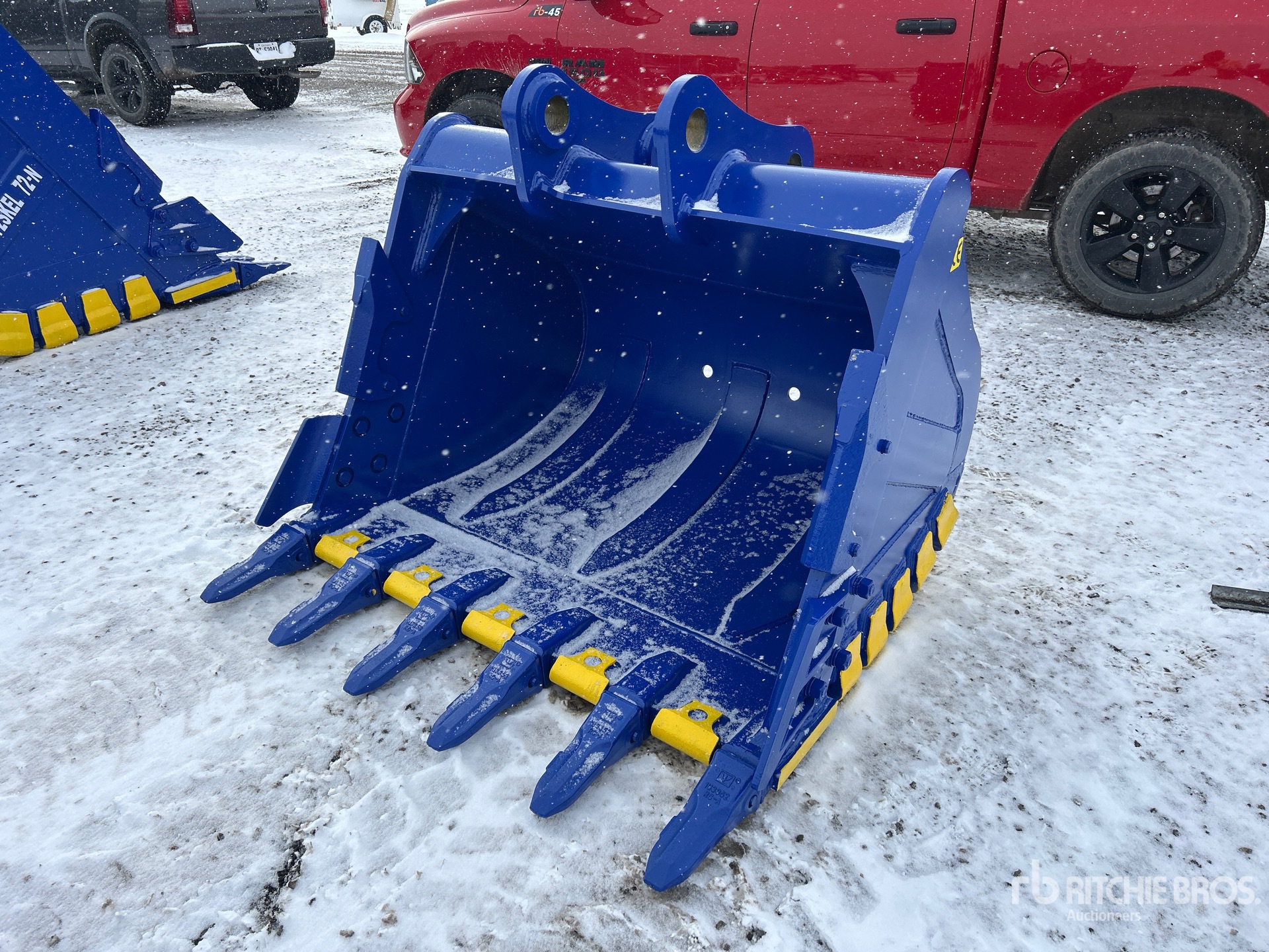 General Appearance with Bild, Ecke vorne links