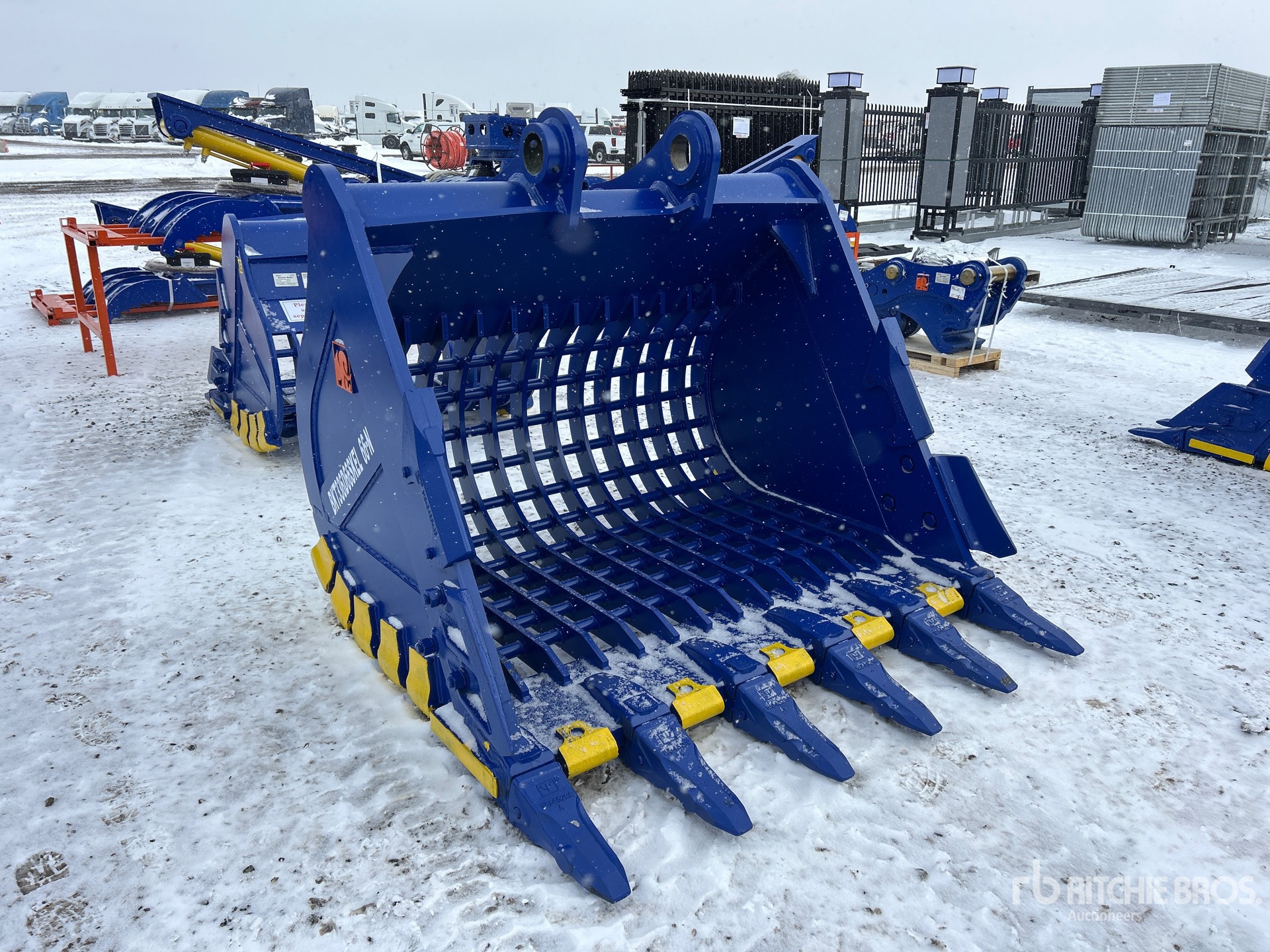 General Appearance with Bild, Ecke vorne rechts