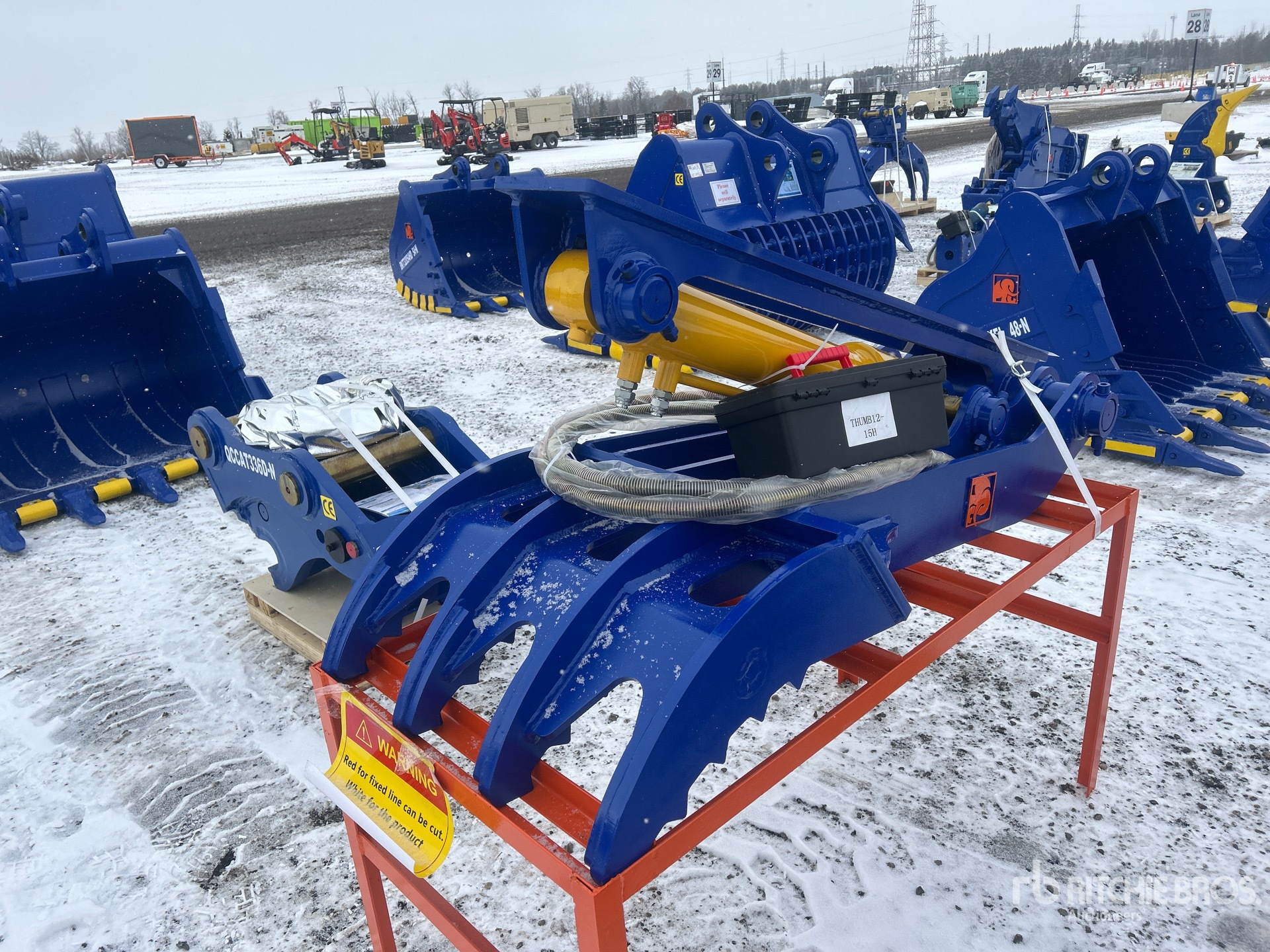 Aspect général with Image, coin avant droit