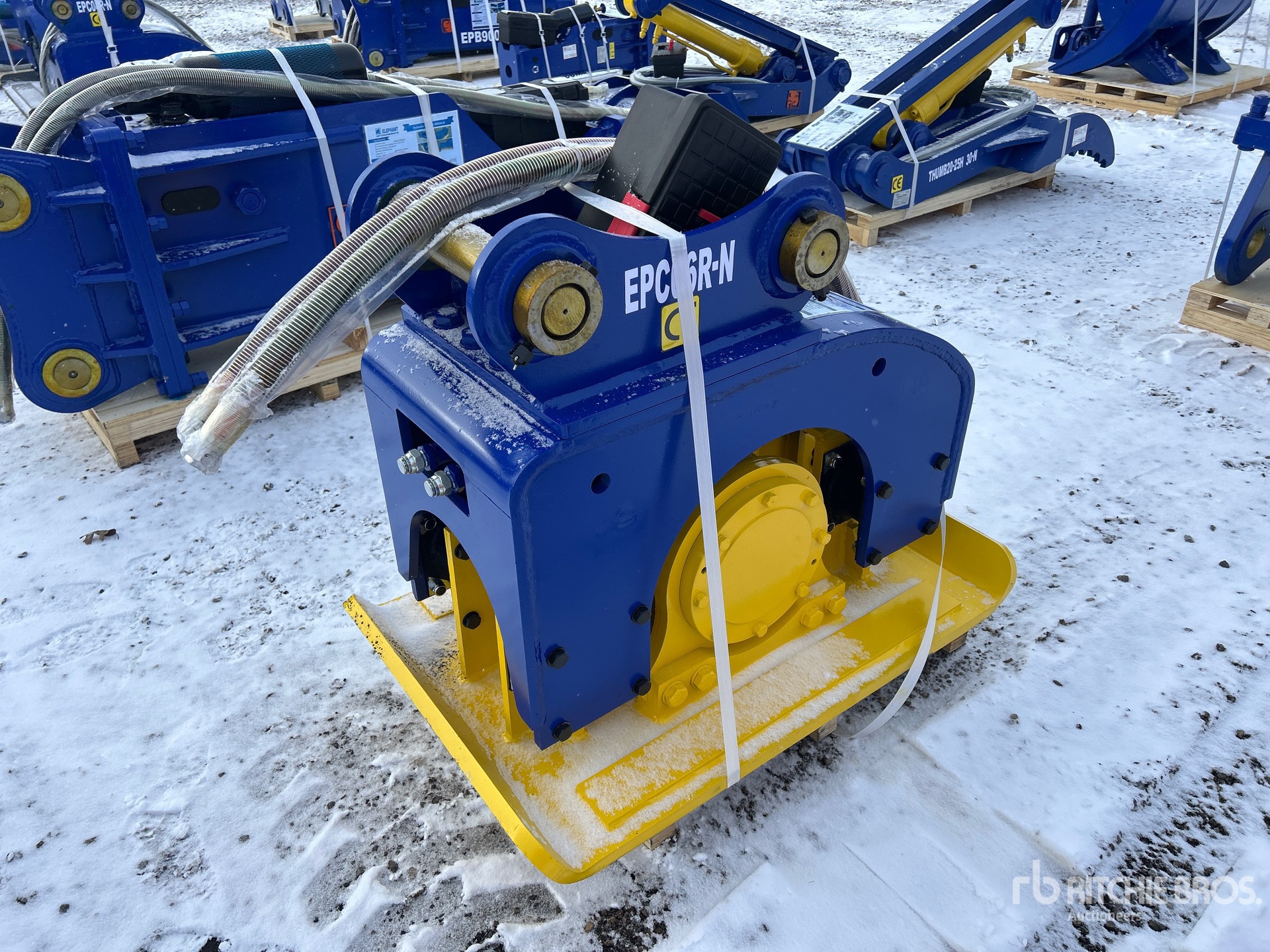 General Appearance with Bild, Ecke hinten rechts