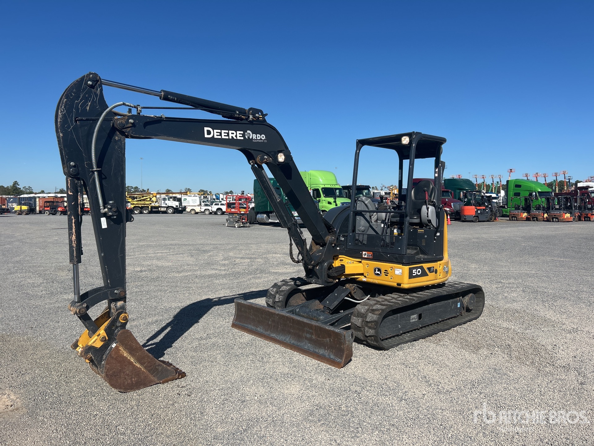 General Appearance with Picture, Left Front Corner