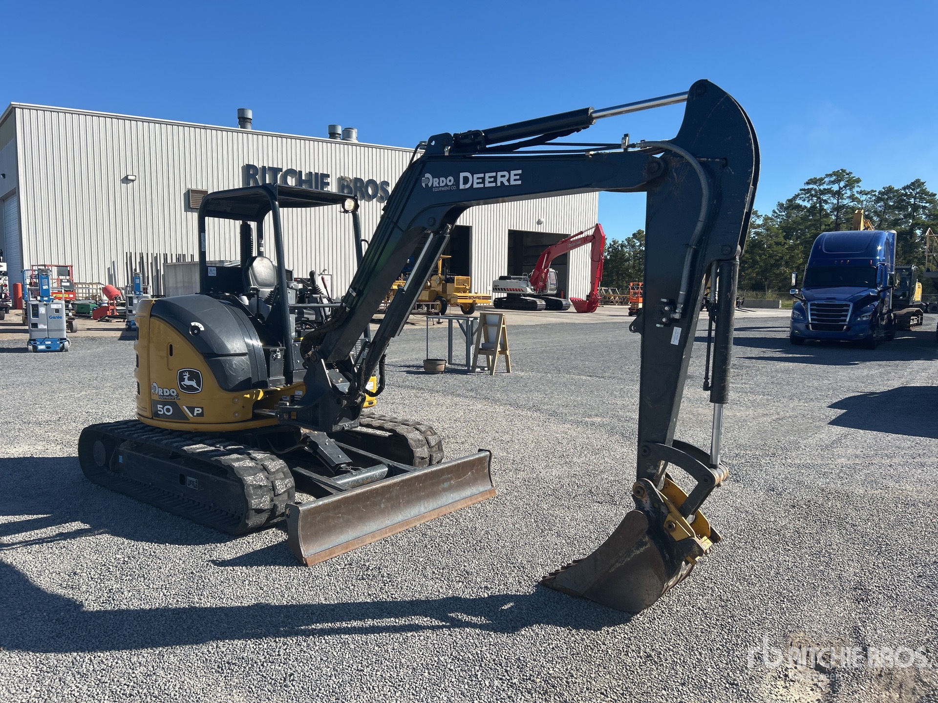 General Appearance with Picture, Right Front Corner