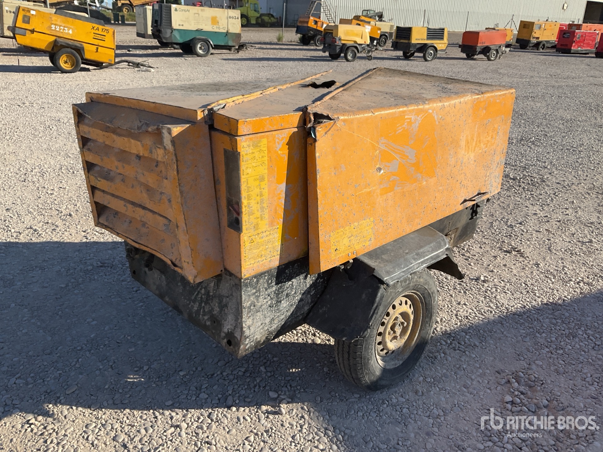 General Appearance with Picture, Right Rear Corner