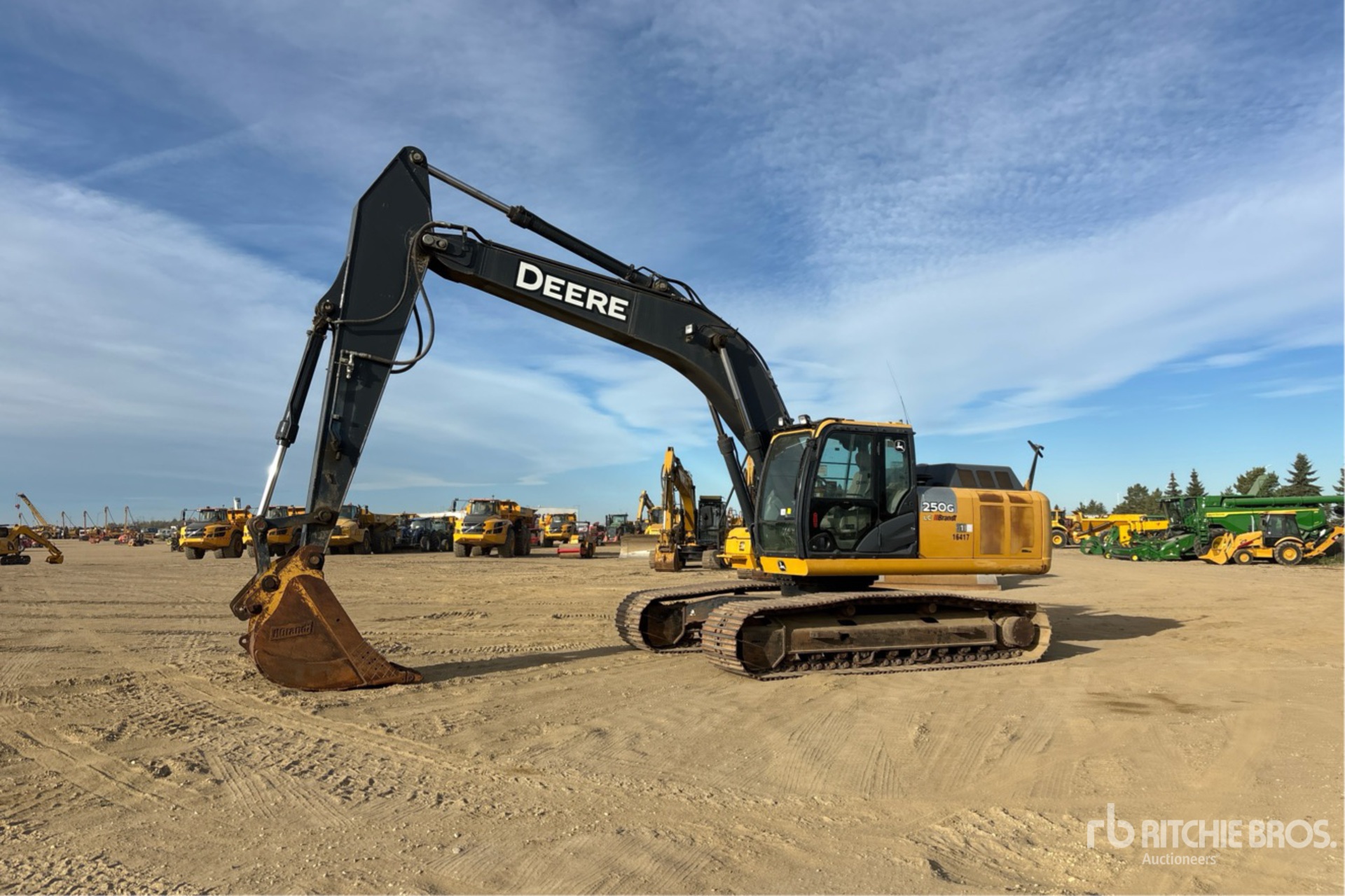 EXCAVADORA 2015 JOHN DEERE 250GLC