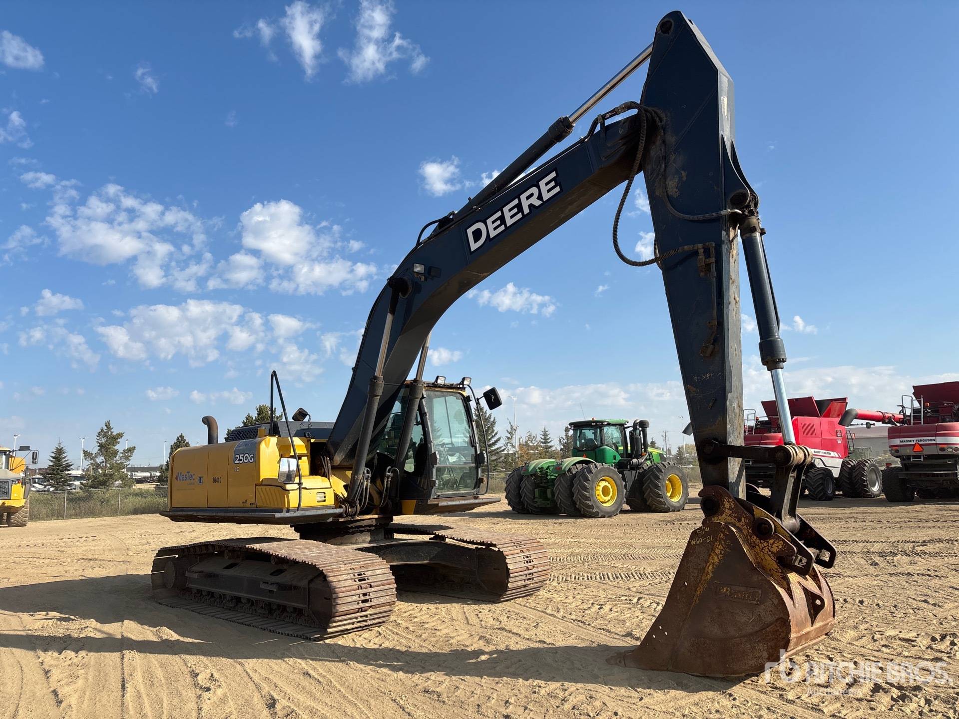 EXCAVADORA 2012 JOHN DEERE 250GLC