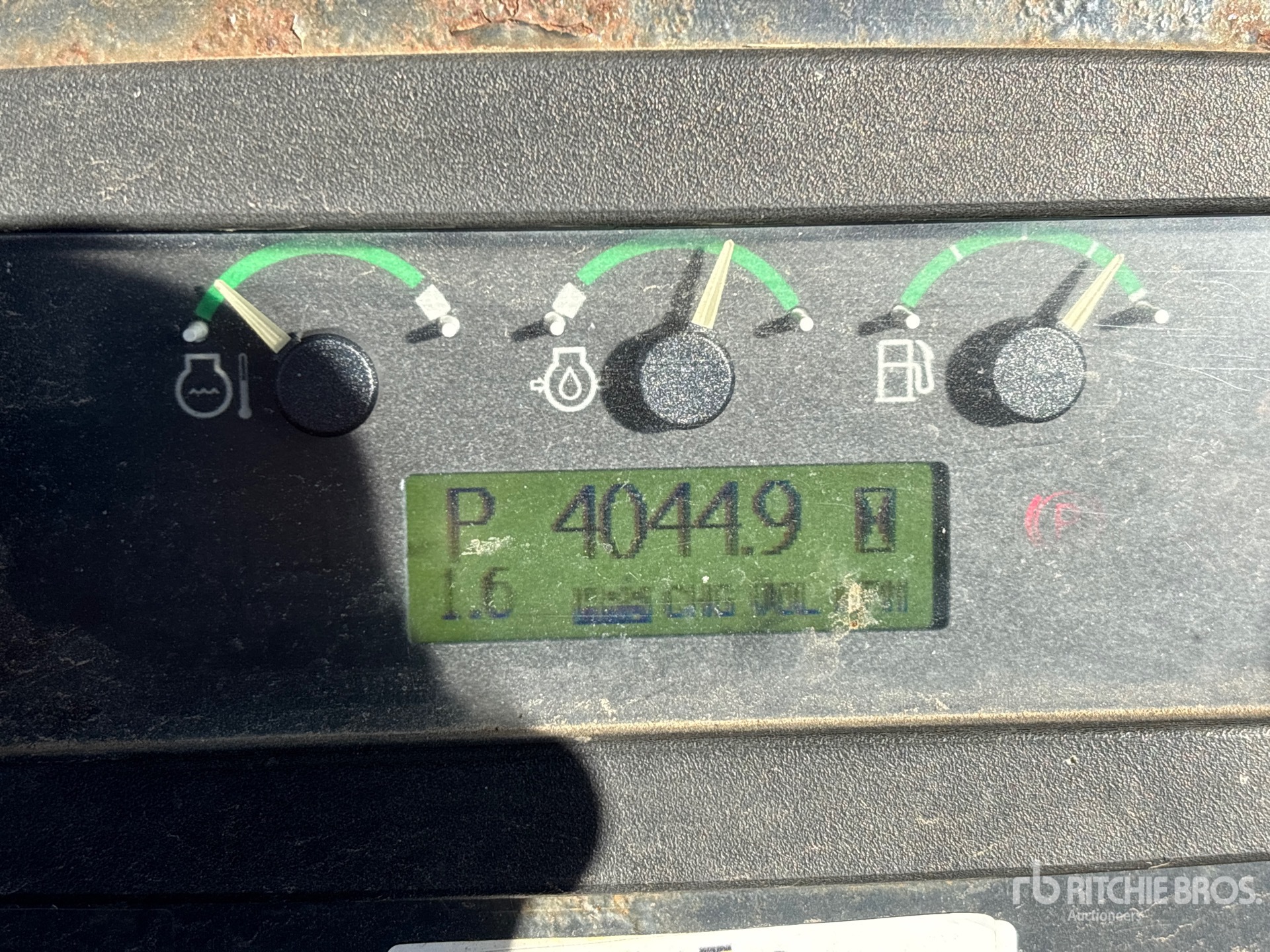 General Appearance with Hour Meter / Odometer