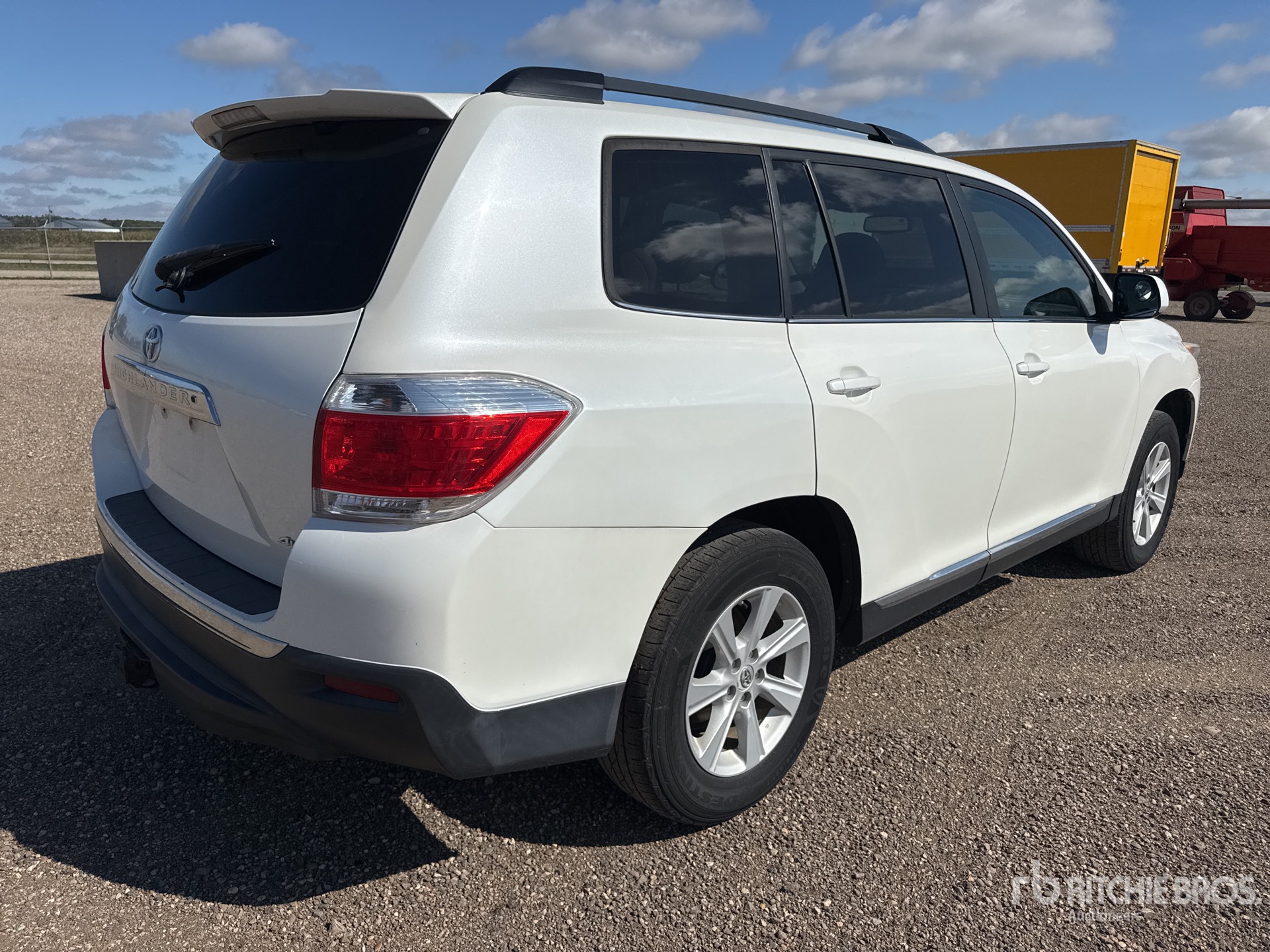 General Appearance with Picture, Right Rear Corner