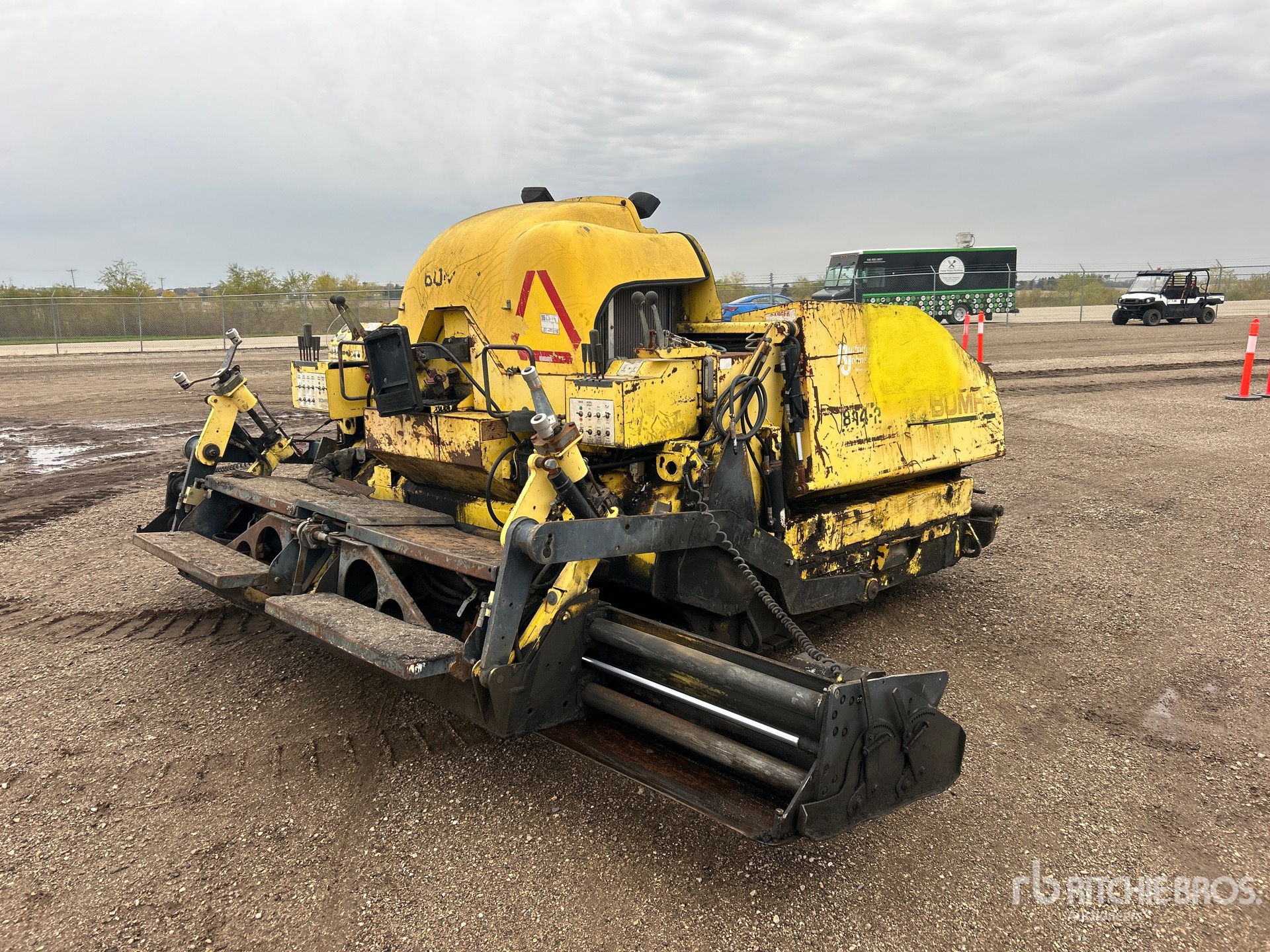 General Appearance with Bild, Ecke hinten rechts