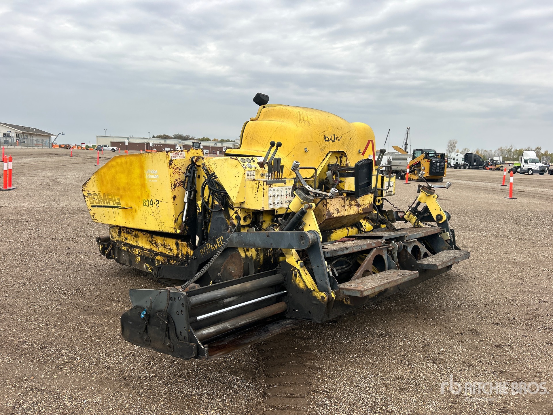 General Appearance with Bild, Ecke hinten links