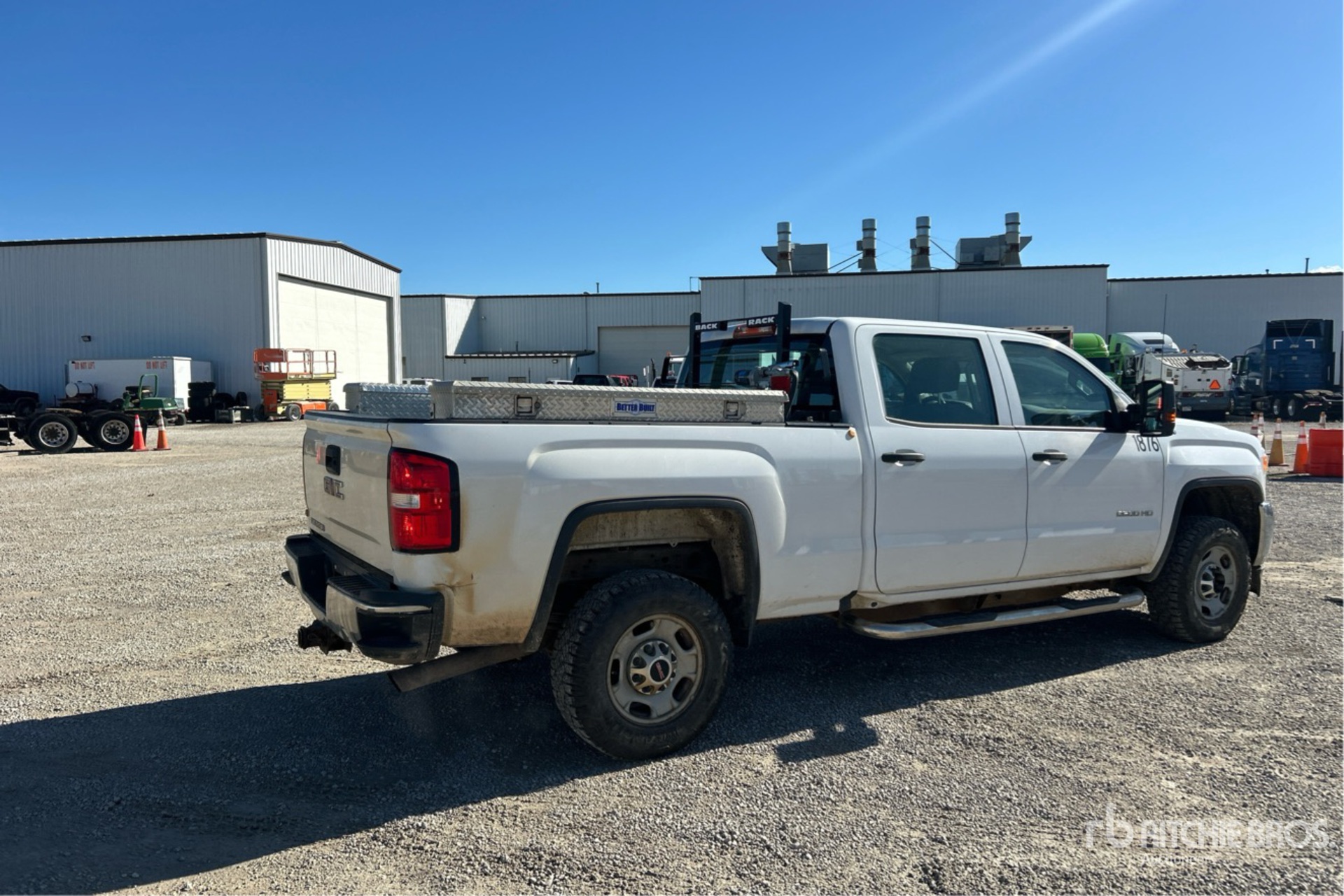 General Appearance with Picture, Right Rear Corner