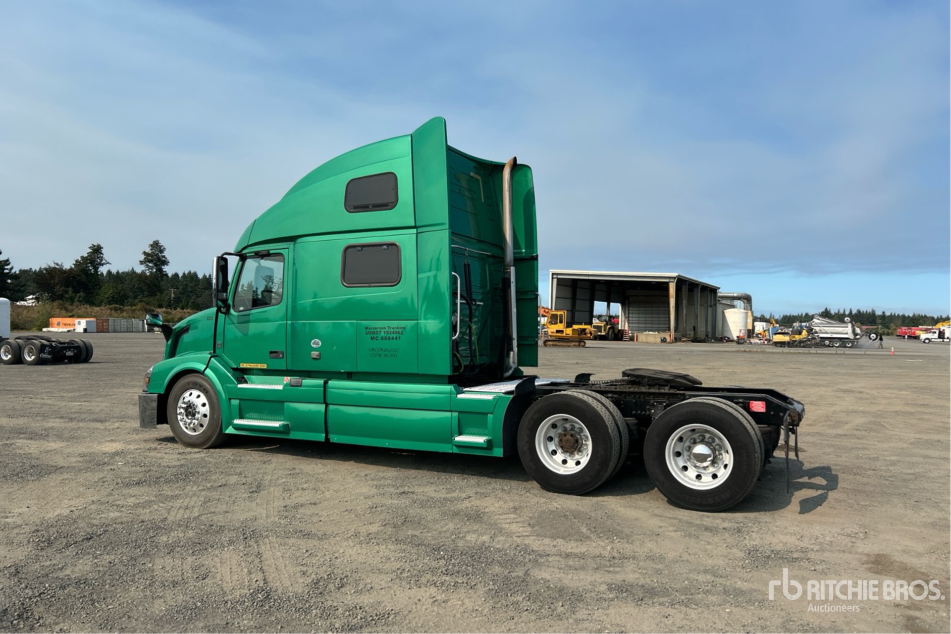 General Appearance with Picture, Left Rear Corner