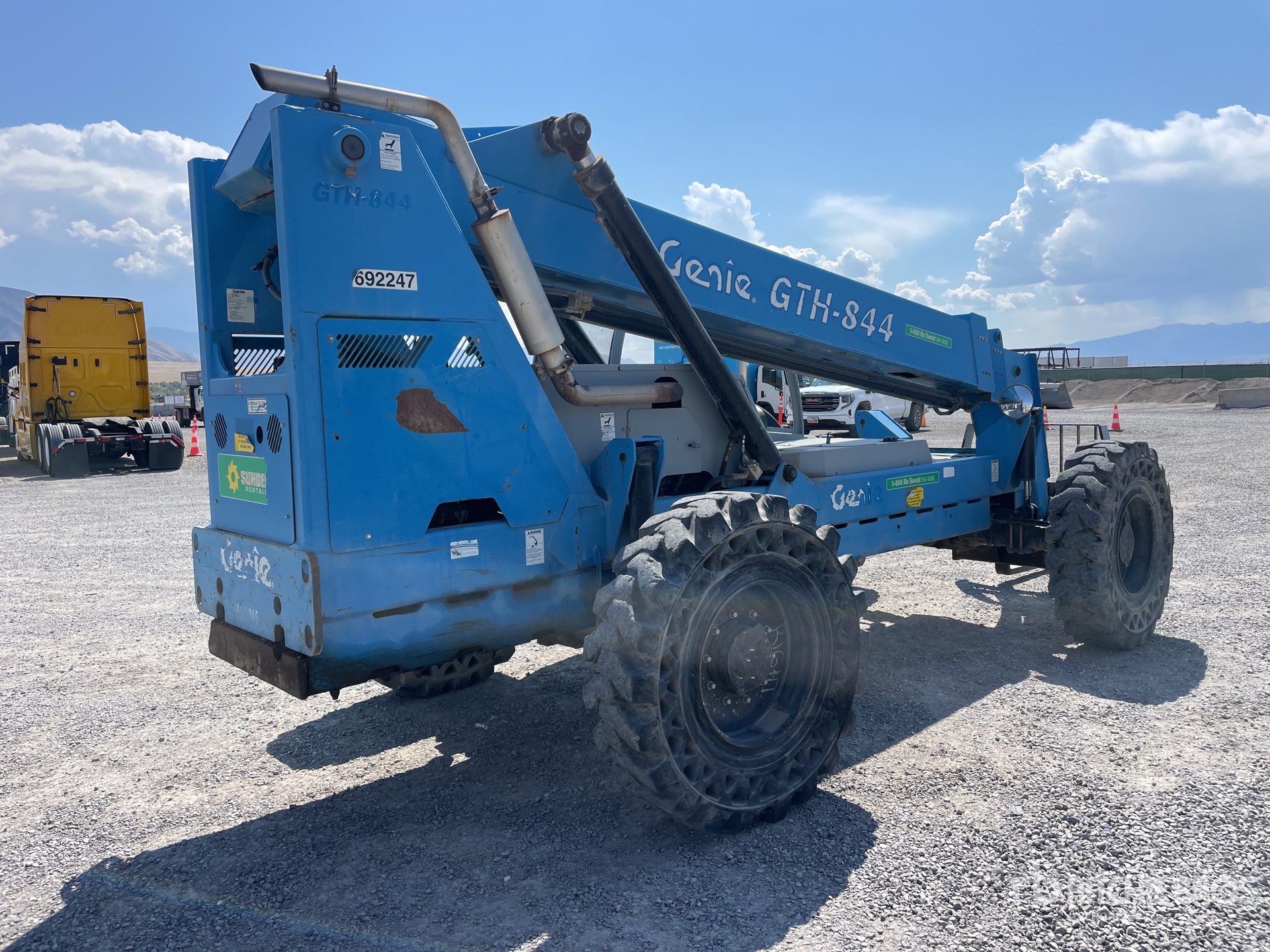 General Appearance with Picture, Right Rear Corner